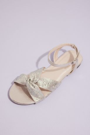 DB Studio Crystal Embellished Knotted Flat Sandals in Blush Size: 7 David's Bridal