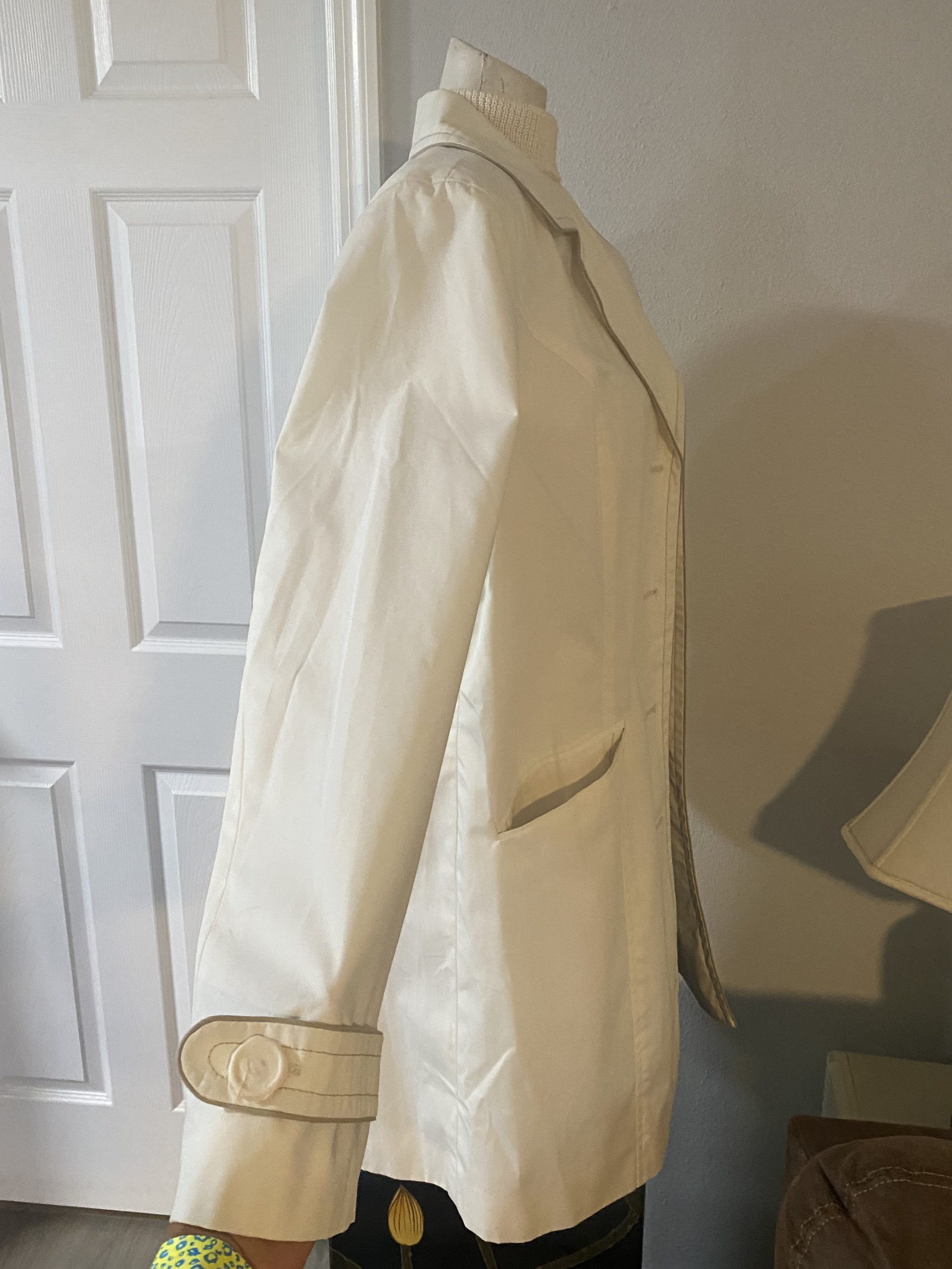 Dennis By Basso Trench Coat, Large, Nwt, White Jacket, Over Long Sleeve, Button Up, Beautiful Satin Lining, Free Shipping