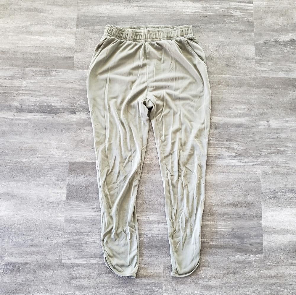 Designer Olive Faded Aeo Cropped Jogger Pant in Green, Women's (Size 25)