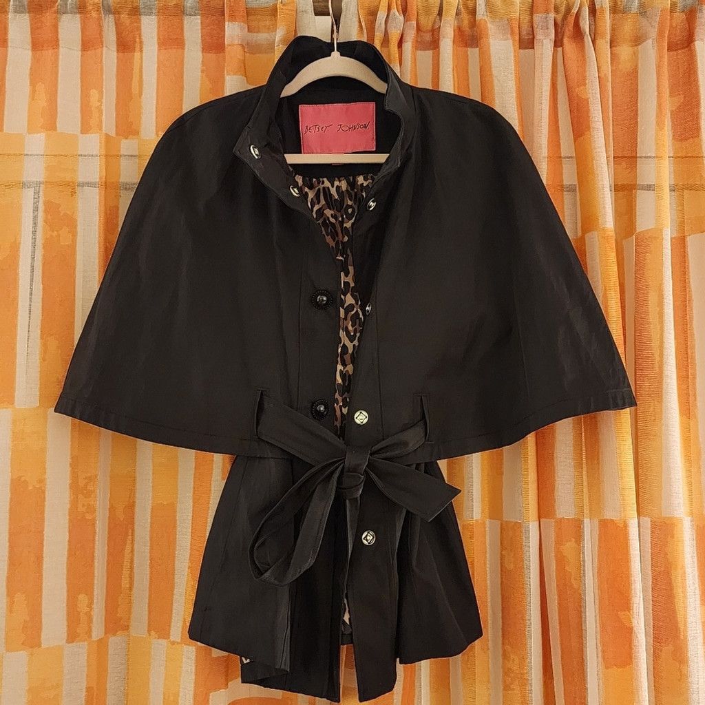 Euc Betsey Johnson Cape Coat in Black, Women's (Size Medium)