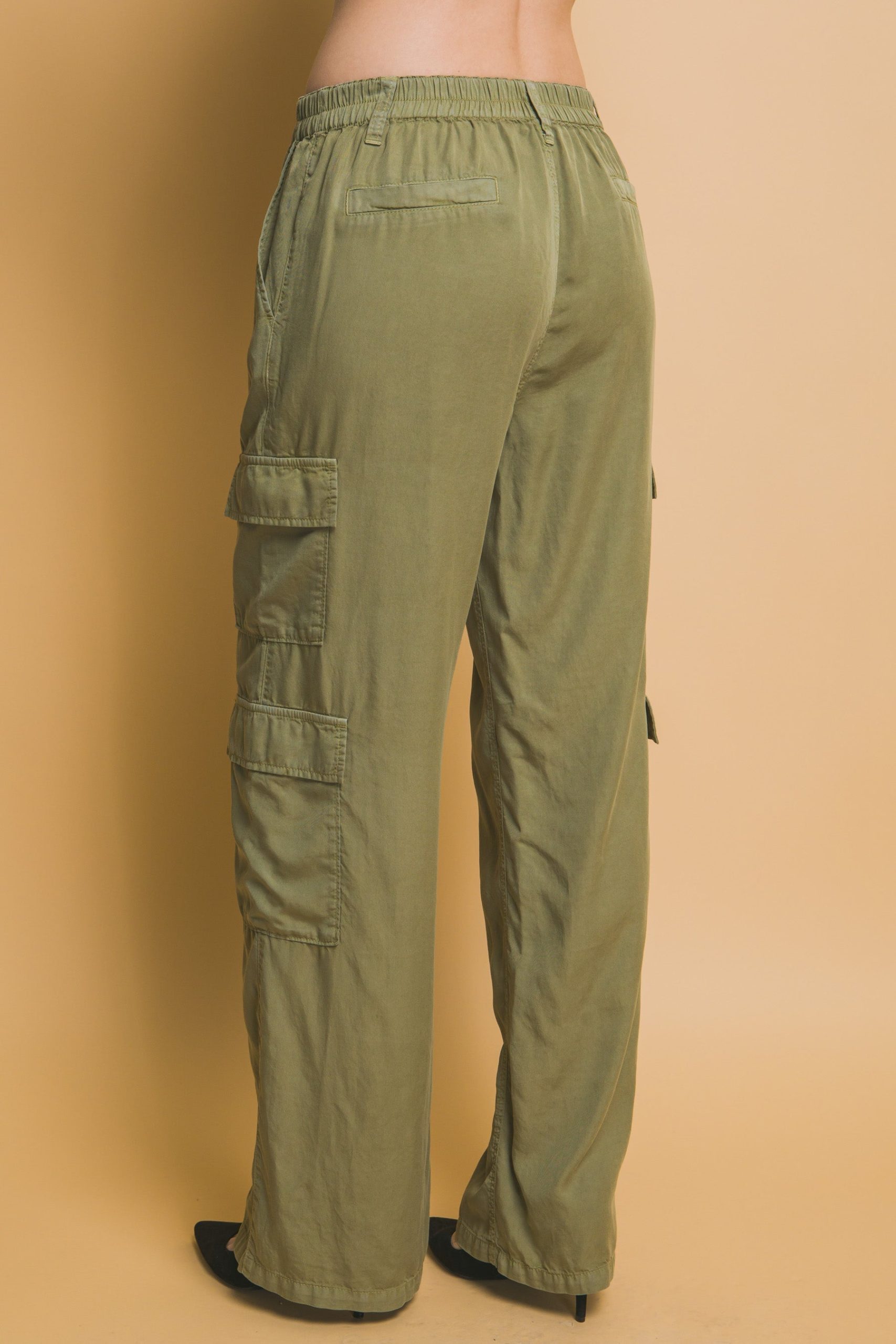 FASHNZFAB Full-length Tencel Pants With Cargo Pockets