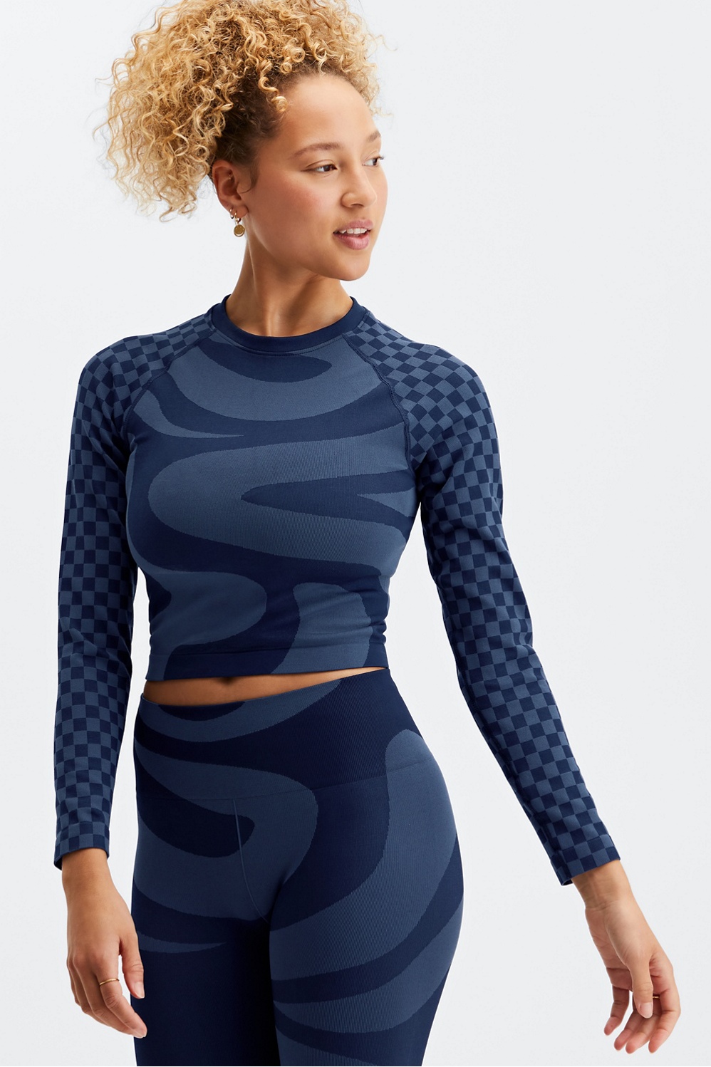 Fabletics Jada Seamless Long-Sleeve Crop Top Womens Deep Navy/Mid-Blue Size XS