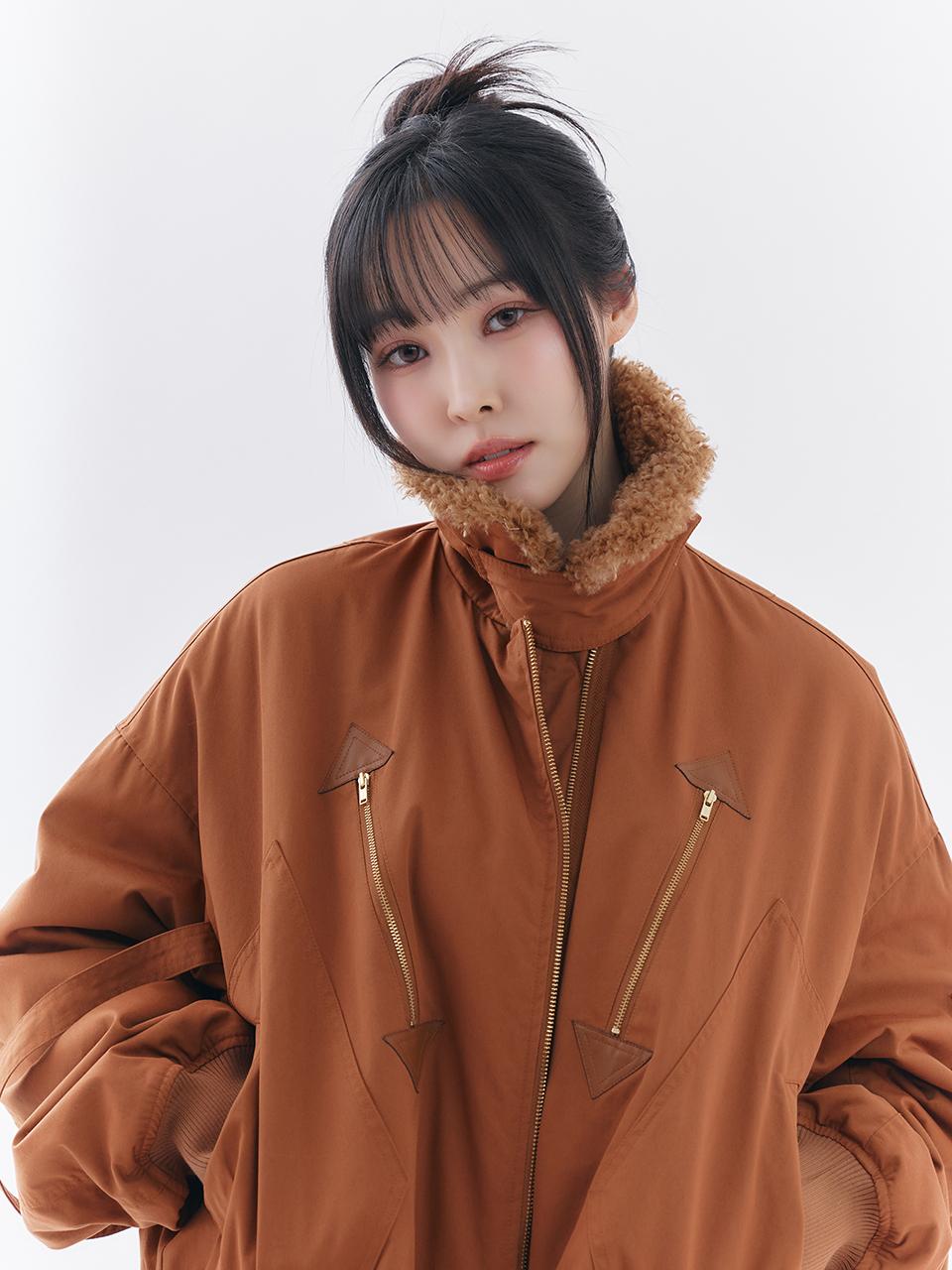 Fur Collar Padded Oversized Flight Jacket [Camel] (T249MJP904W)