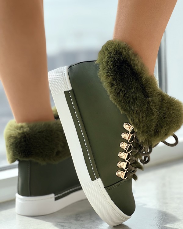 Fuzzy Trim Lined Hidden Wedge Snow Boots