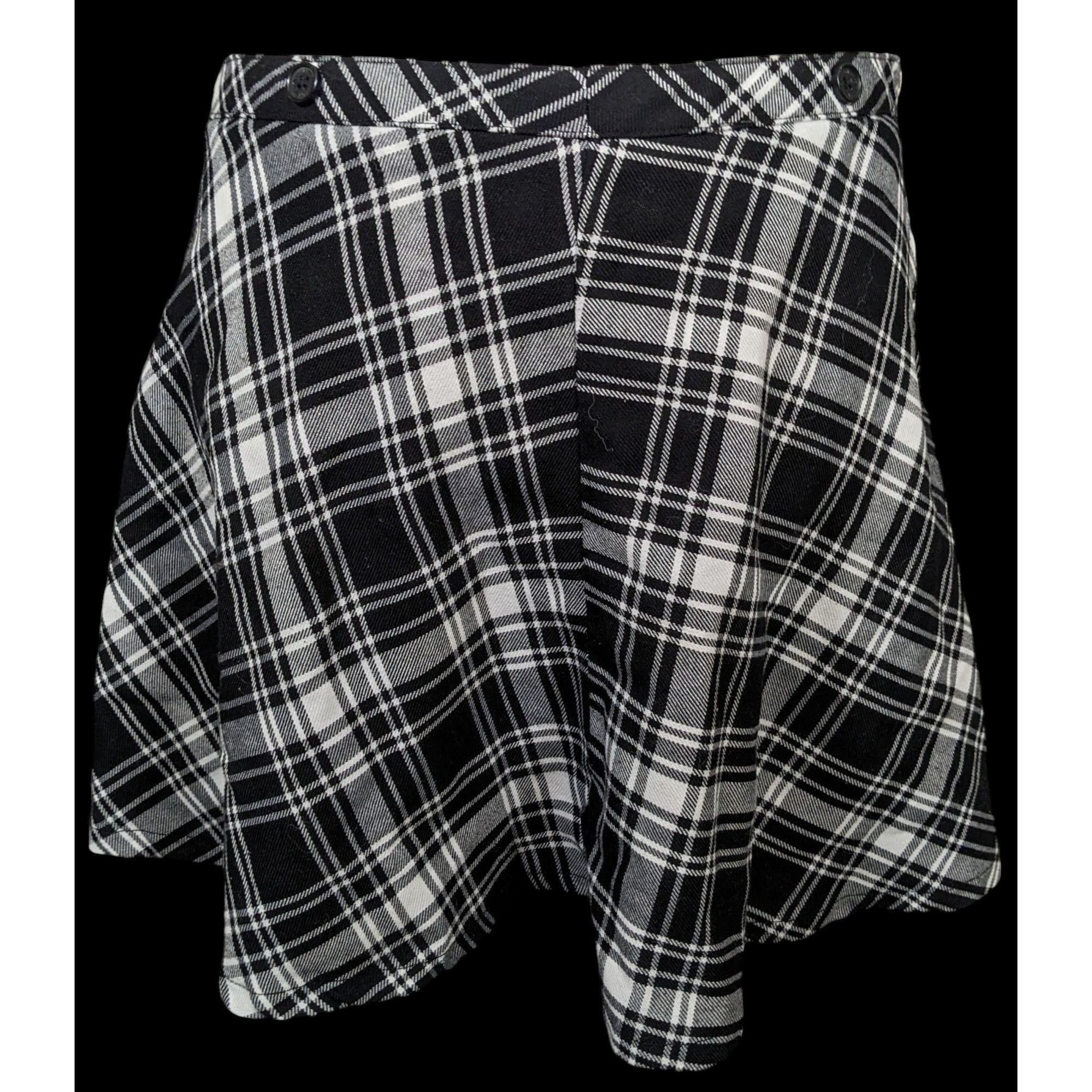 Gothic Punk Tripp NYC Plaid Circle Skirt in Black, Women's (Size 31)