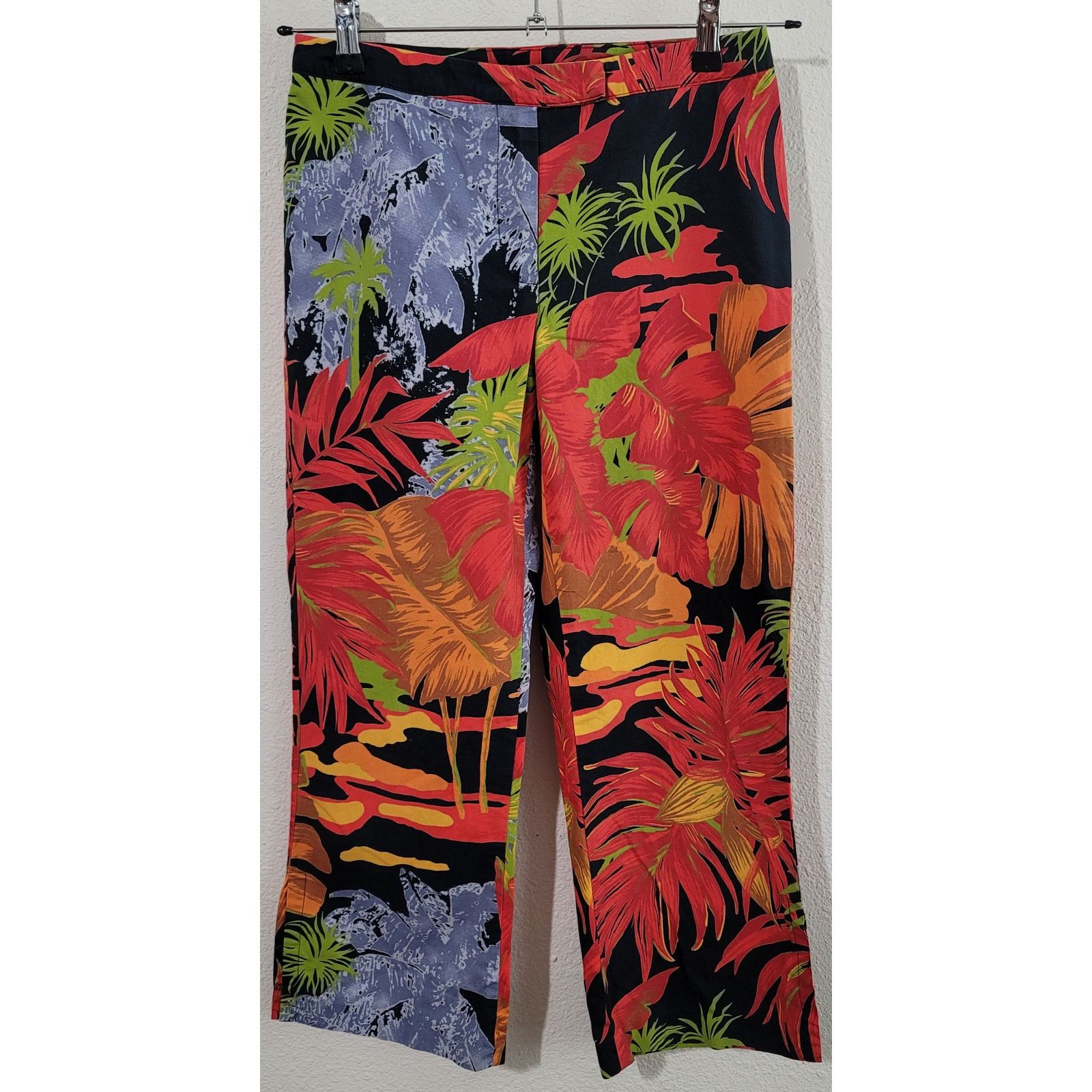 Ivy Jane Black Red Floral Print Flared Leg Crop Pant 6, Women's (Size 28)