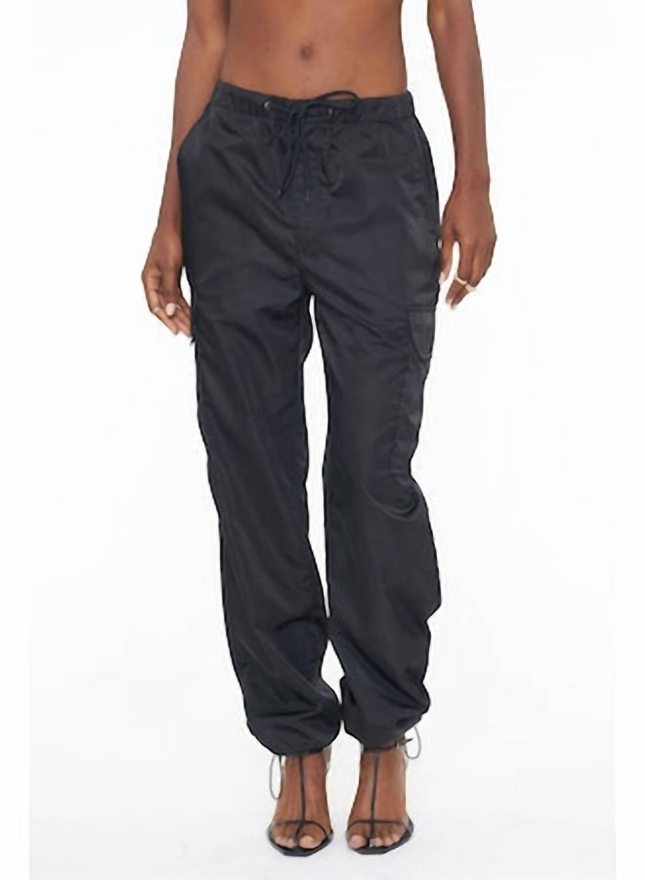 Jade Lightweight Cargo Pant In Black