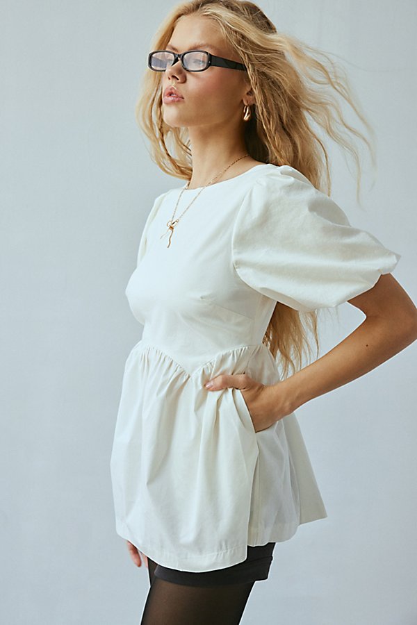 Kimchi Blue Holis Open-Back Babydoll Blouse in White, Women's at Urban Outfitters