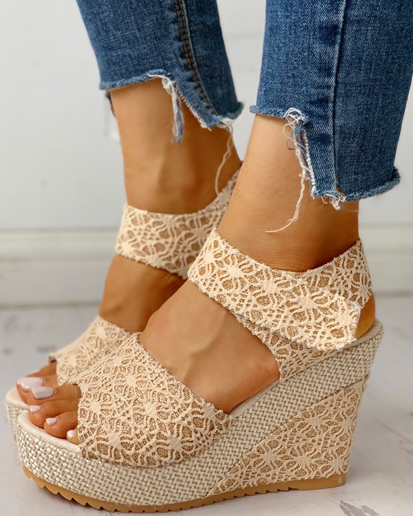 Lace Spliced Peep Toe Platform Wedge Sandals