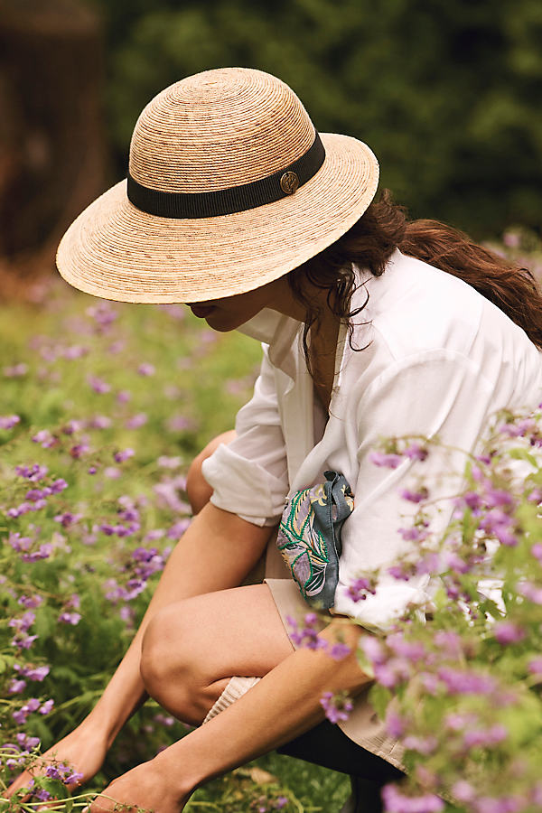 Laurel Hat