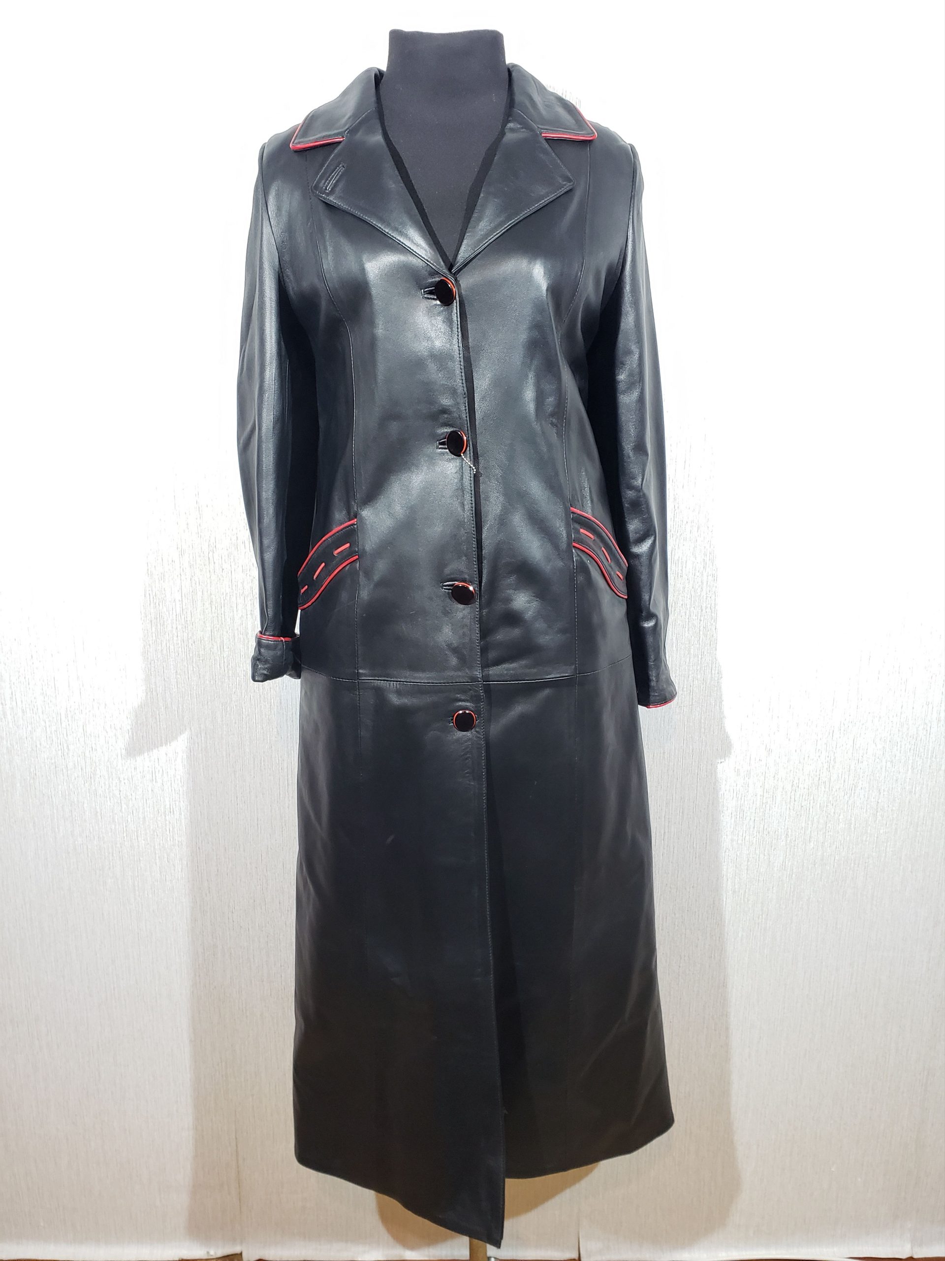 Leather Jacket x Very Cool Elegant Women's Raincoat Of Black Color Made Of Leather (Size XL)