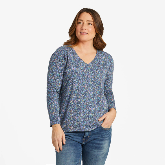 Life is Good Women's Ditsy Floral Pattern Long-Sleeve Crusher-LITE Easy Vee Top in Darkest Blue Size Medium | 100% Cotton