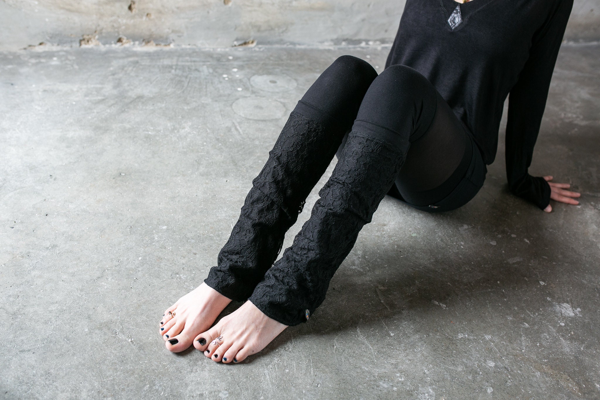 Light-Weighted Leg Warmers - Boot Socks, Cuffs With Floral Lace Black