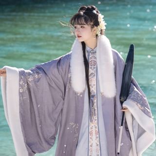 Long-Sleeve Floral Embroidered Hanfu Top / Crane Print Coat / Printed Mamian Skirt