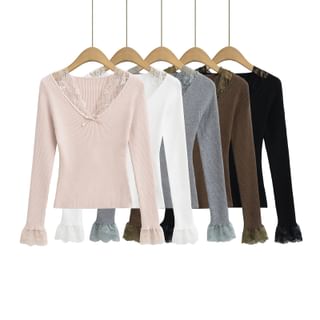 Long-Sleeve V-Neck Lace Trim Plain Crop Knit Top