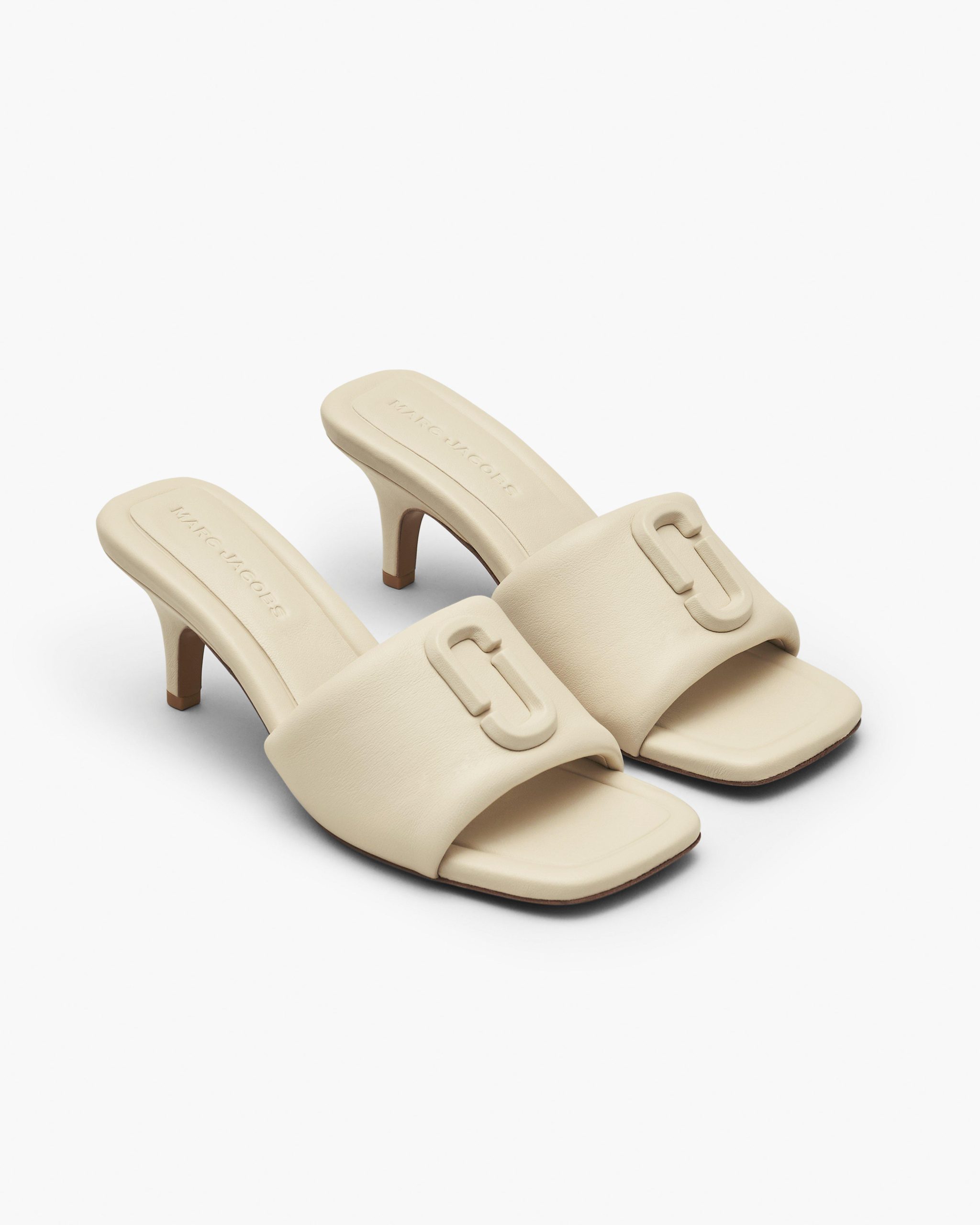 MARC JACOBS The Leather J Marc Heeled Sandal in Cloud White, Size 35