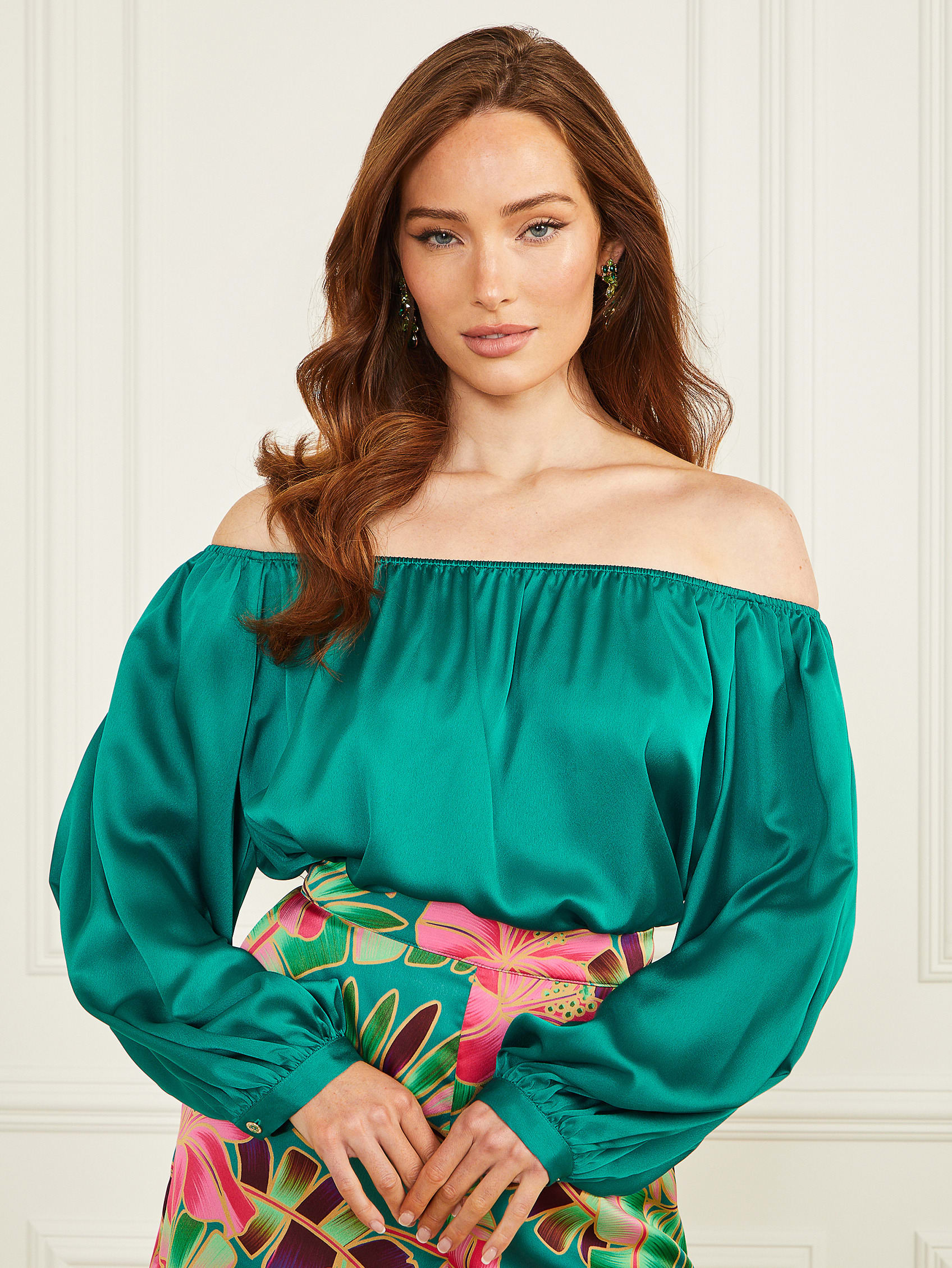 MARCIANO Candice Off-the-shoulder Top