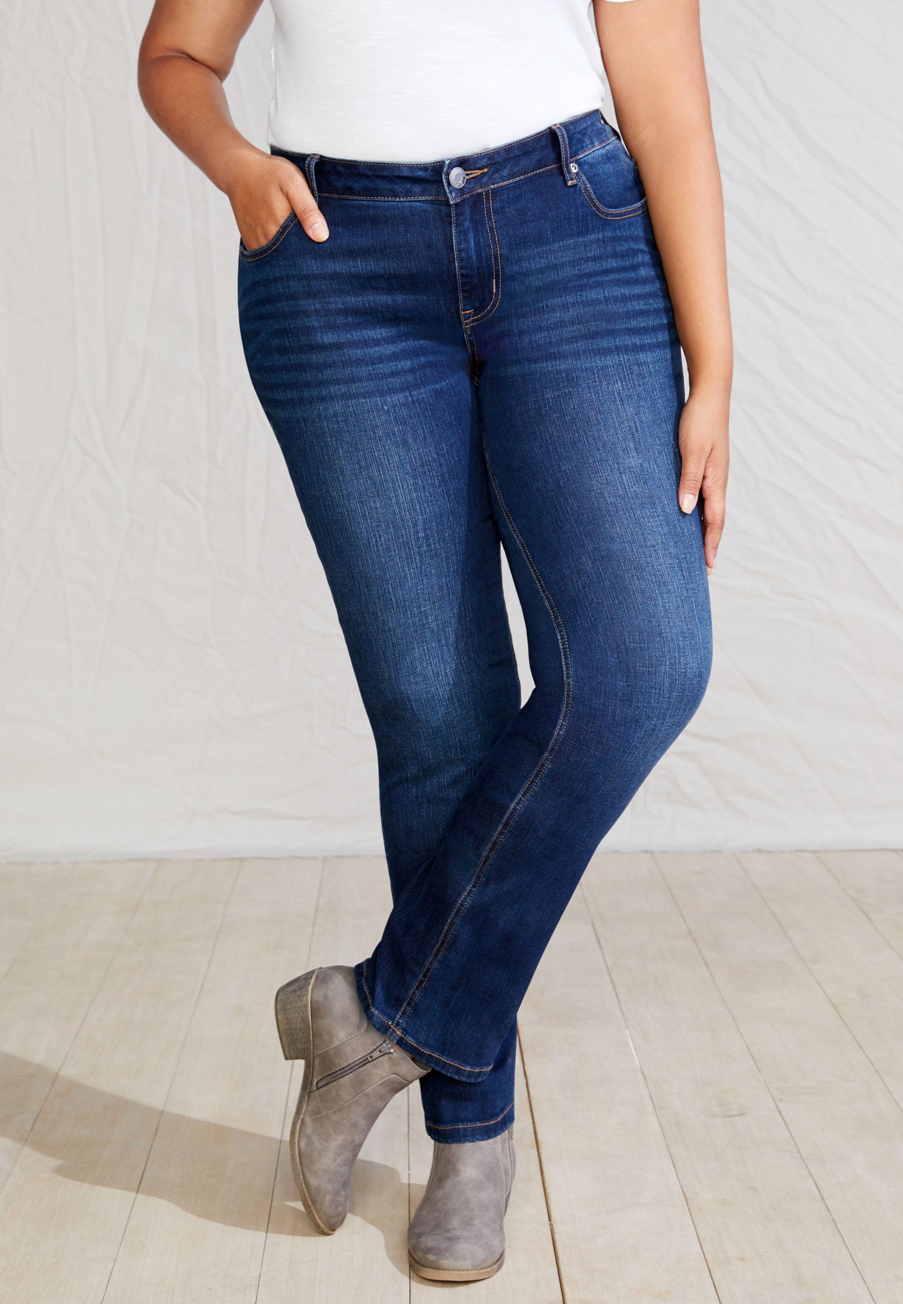 Maurices Plus Size Jeans Women's Jeans Classic Slim Bootcut Mid Rise Jean Blue Denim Size 24W