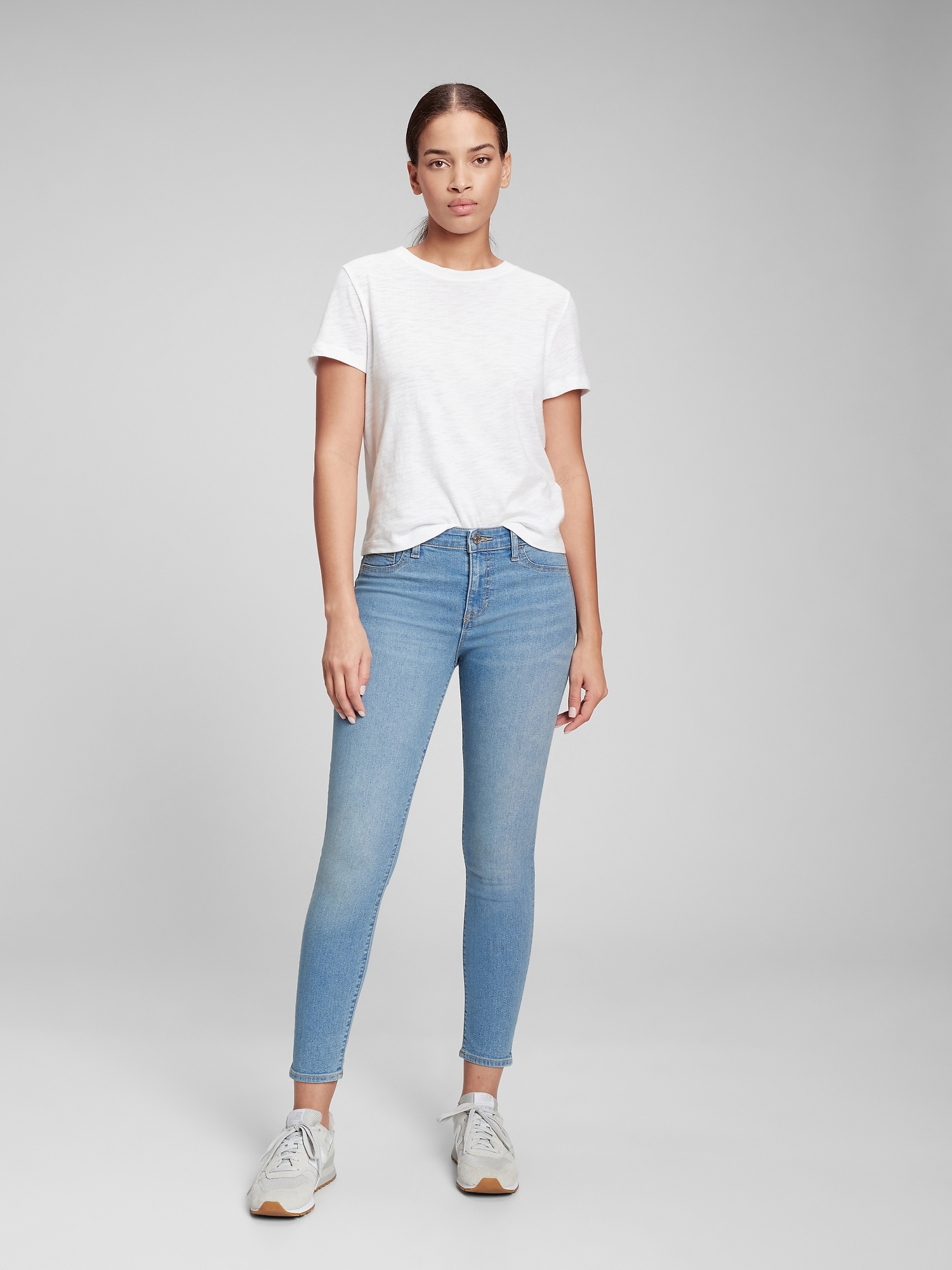 Mid Rise Favorite Crop Jeggings