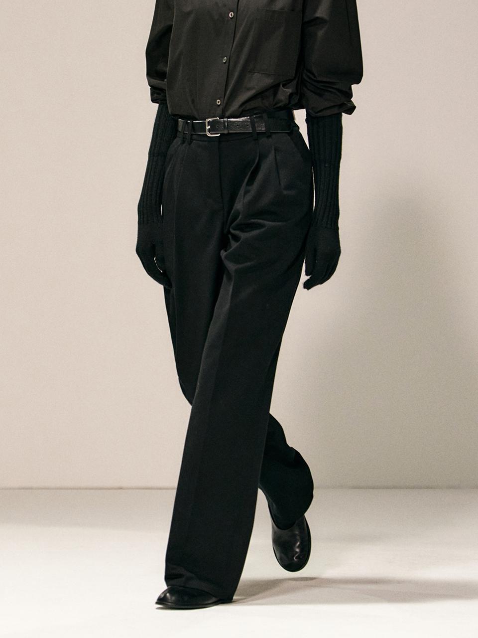 Mid-rise Pleated Wide-leg Tailored Pants [Black]