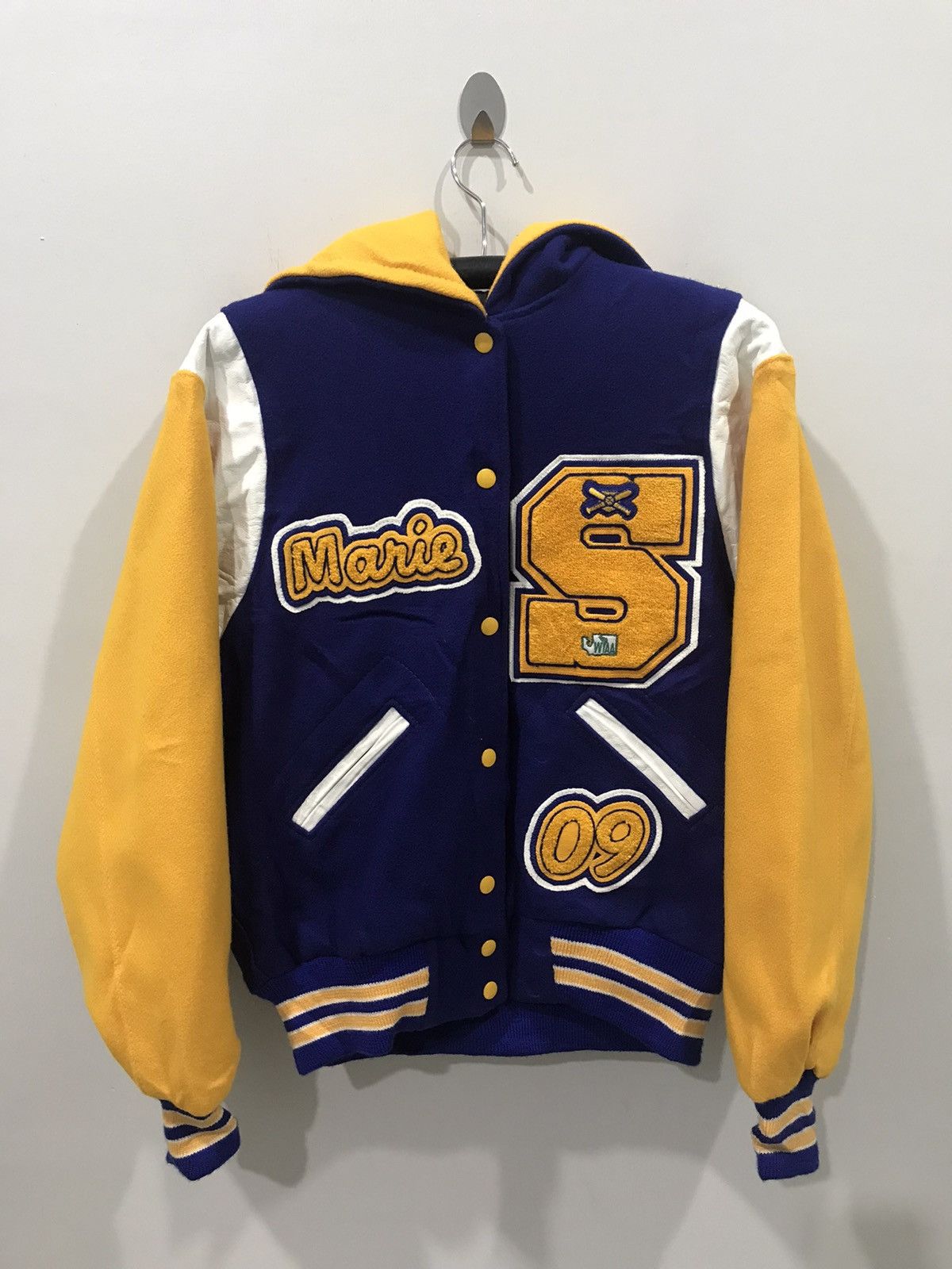 Mlb x Varsity Jacket Ink Inc Full Patches Spell Out Hoodie Varsity Jacket in Yellow White Blue, Women's