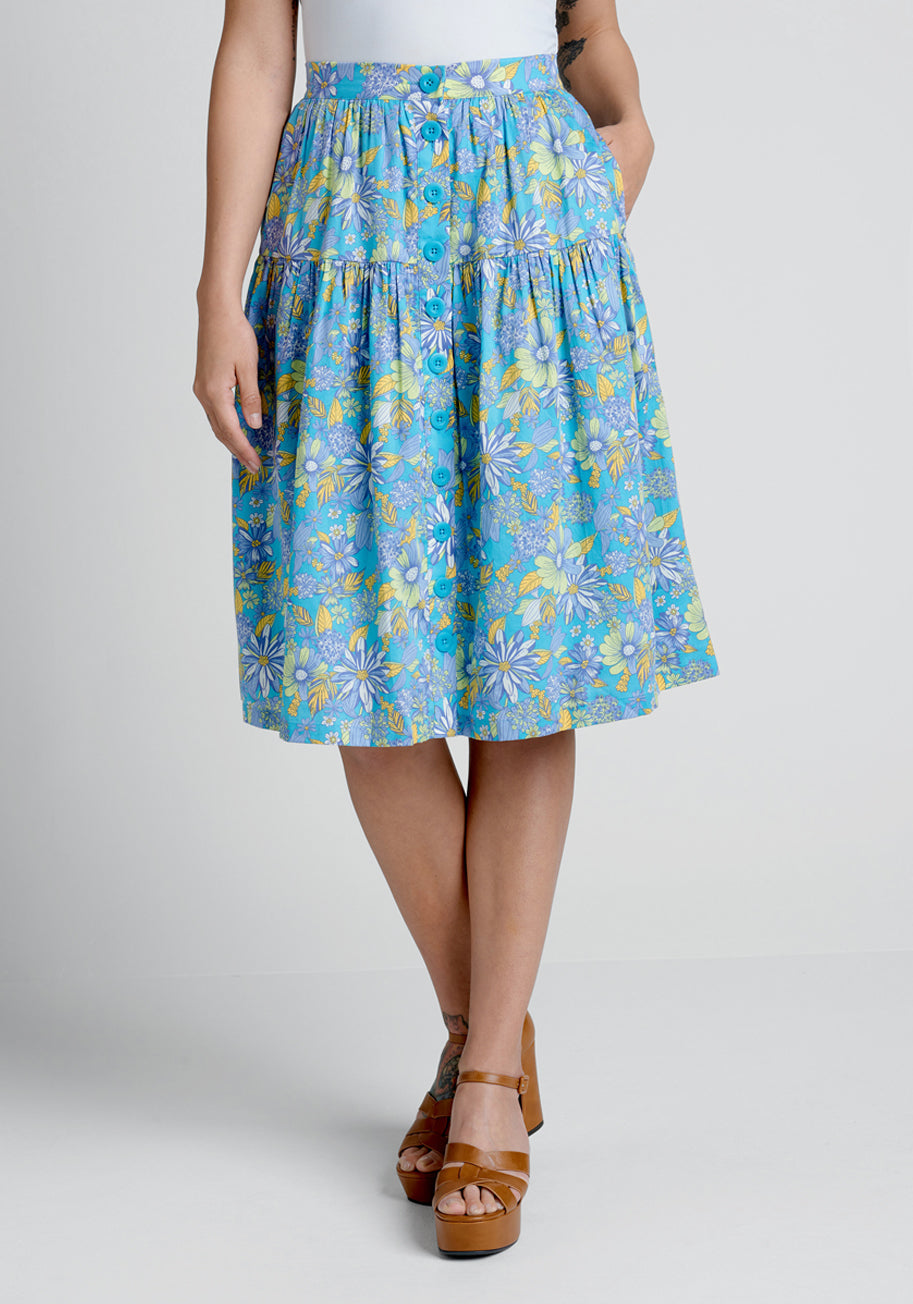 ModCloth Daisies At Nightfall Tiered Midi Skirt in Sea Blue Floral, Size 2