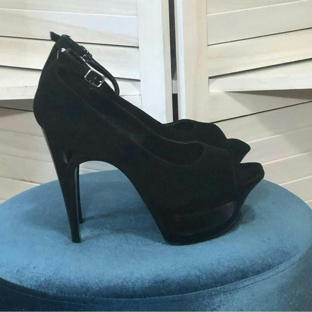 NWOT Wild Rose 5" Heel Shoes Black Velvet Peep Toe Platform Sandal, Women's (Size 9)