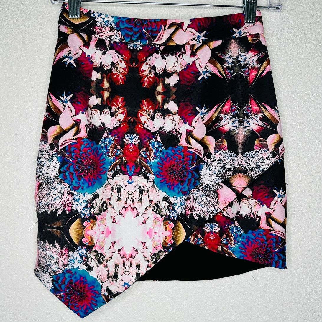 NWT Lovers + Friends Kaleidoscope Asymmetrical Mini Skirt Xs in Black, Women's (Size 23)