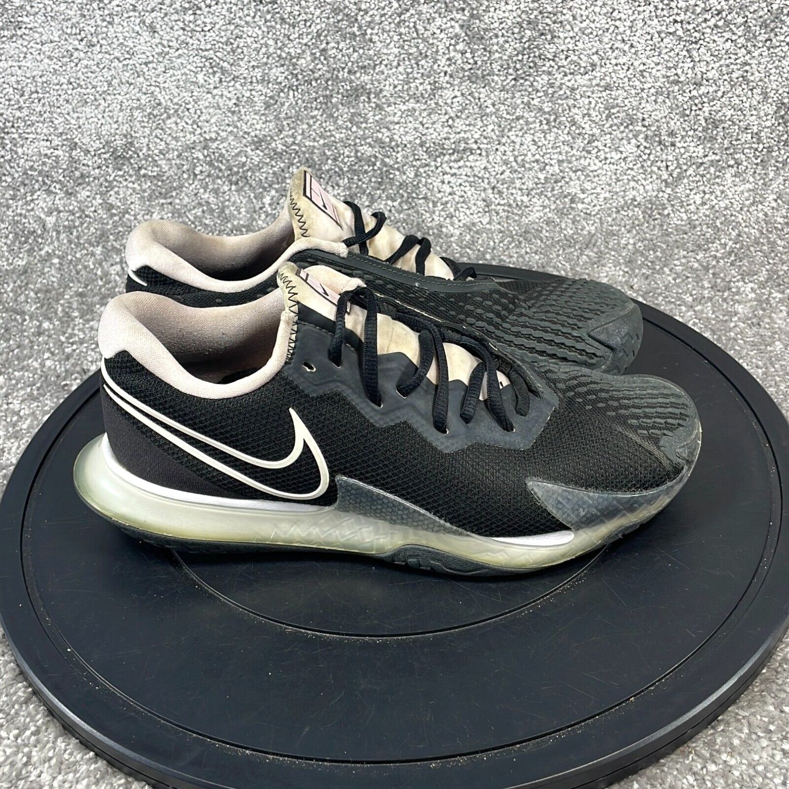 Nike Shoes Women's Size 8.5 Court Air Zoom Vapor Running Sneaker Black in White