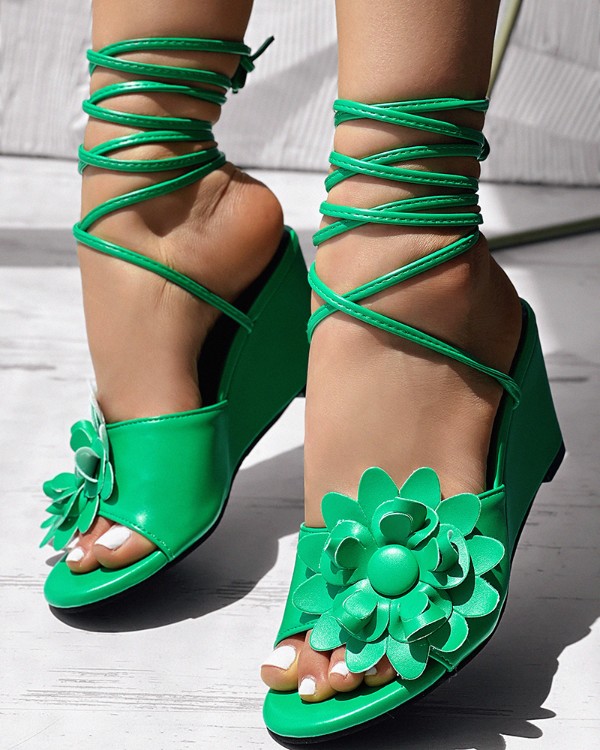 Ombre Floral Pattern Strappy Wedge Sandals