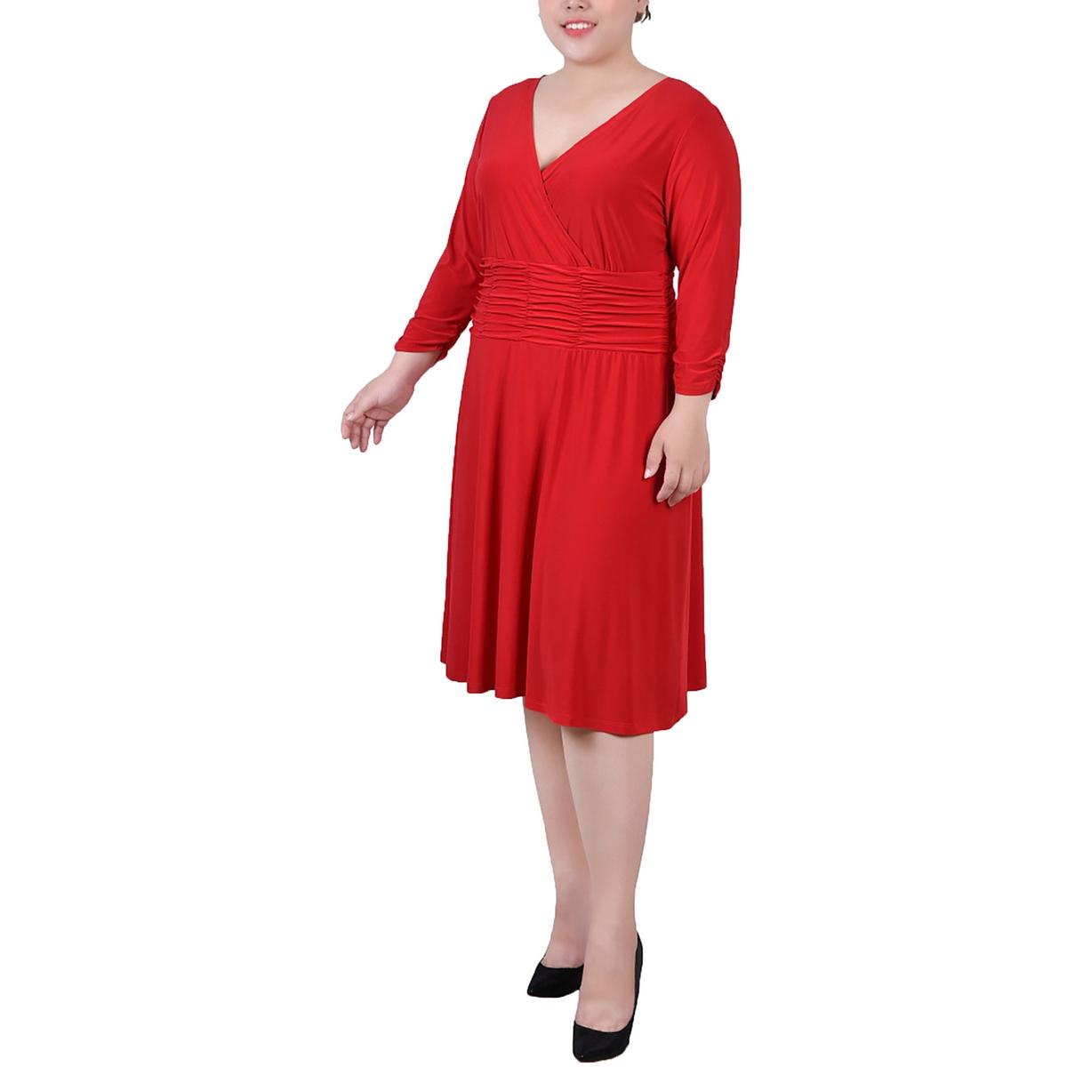 Plus Womens Ruched A-Line Cocktail And Party Dress