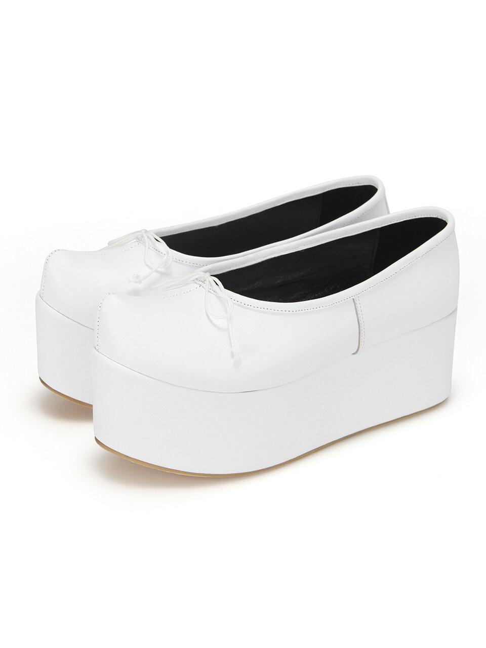 Pointed Toe Ballerina Platform Shoes_White