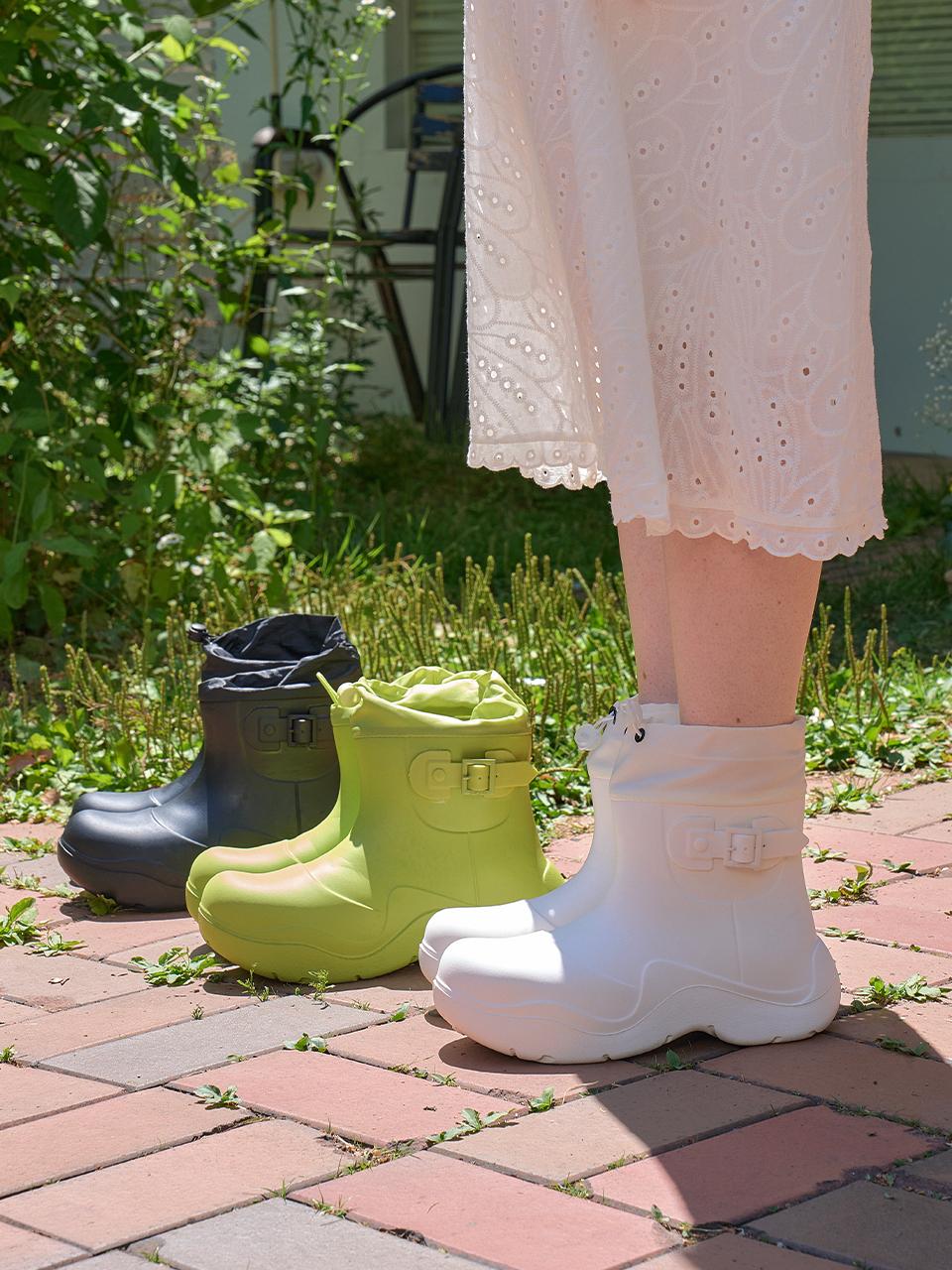 Rose String Belt Rain Boots