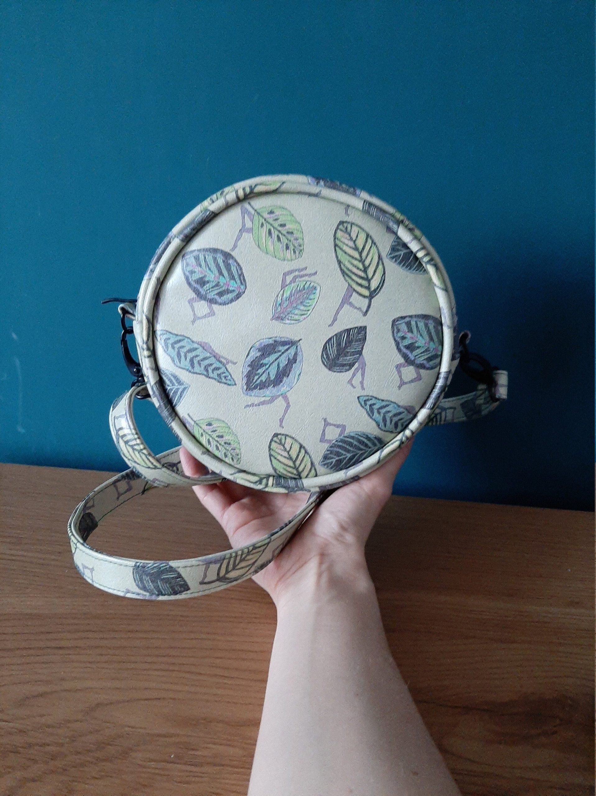 Round Bag Crossbody Purse Shoulder Tambourine Vegan Leather Green Leaf With Legs Leaves Beige Printed Calathea Maranthes