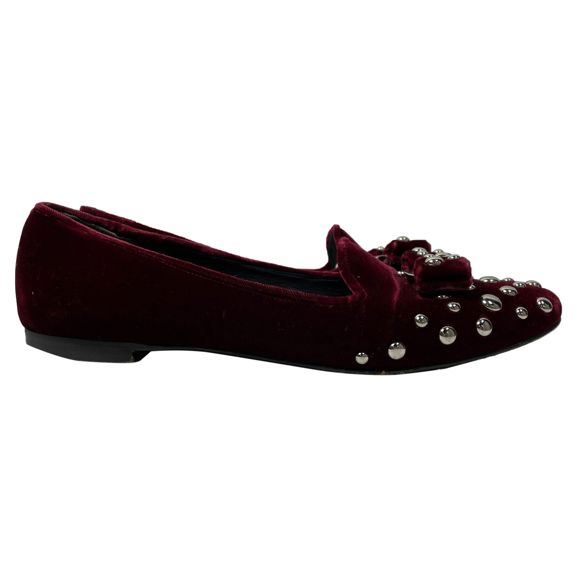 Salvatore Ferragamo Studded Bow Detail Ballet Flats in Burgundy Velvet