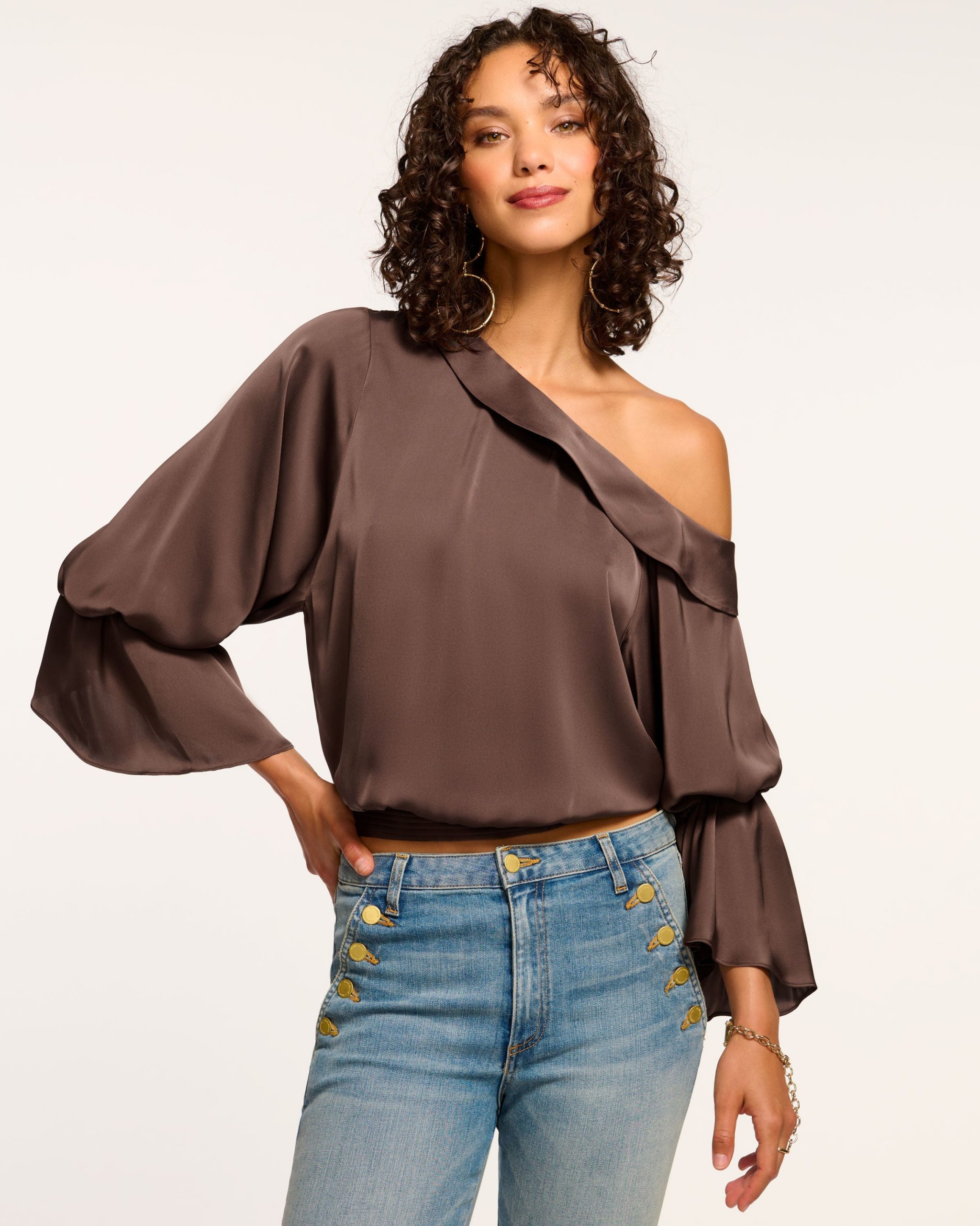 Sammy Off-The-Shoulder Top in Desert Brown