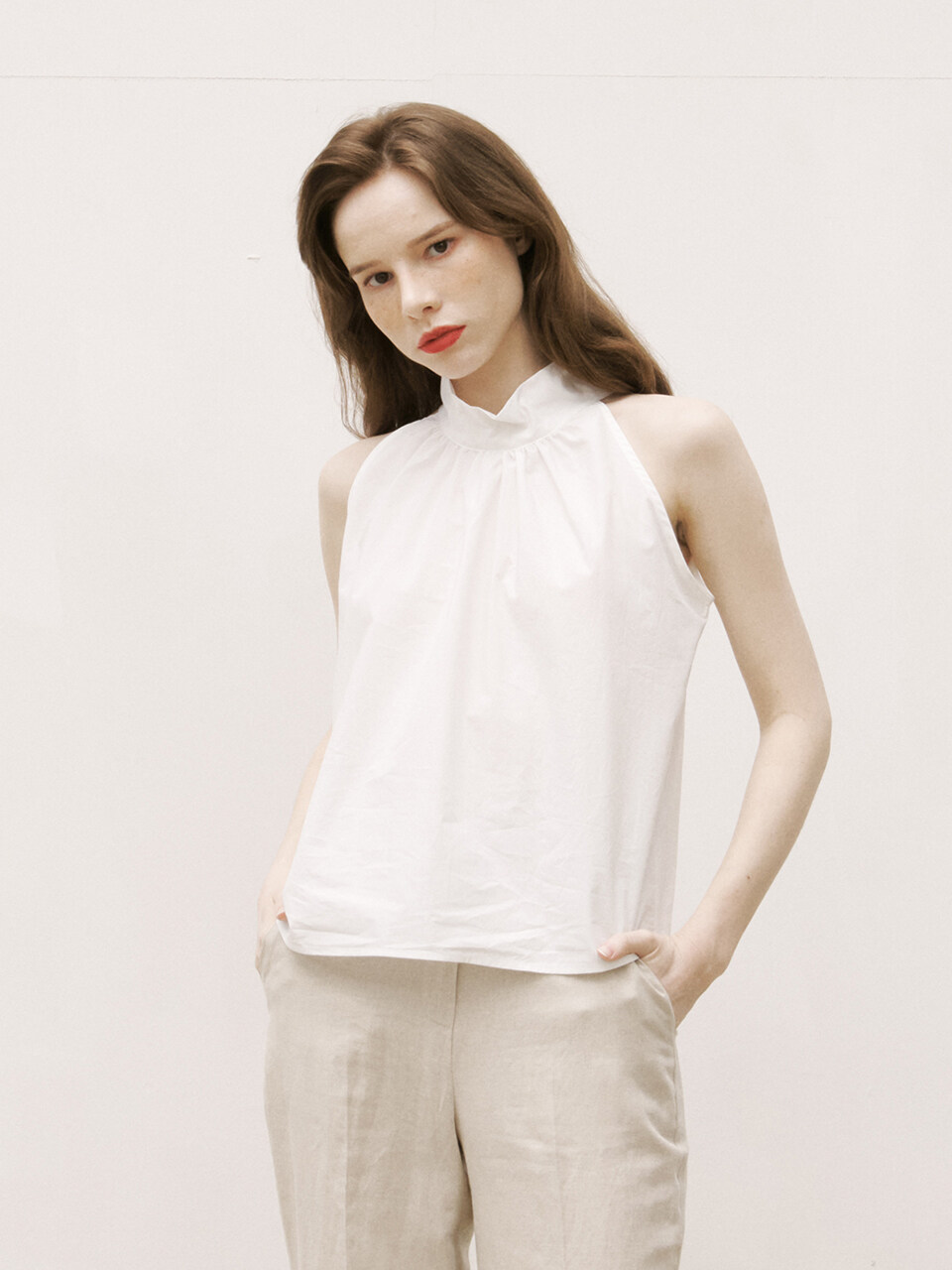 Shirring Halter Neck Back Button Blouse (White)