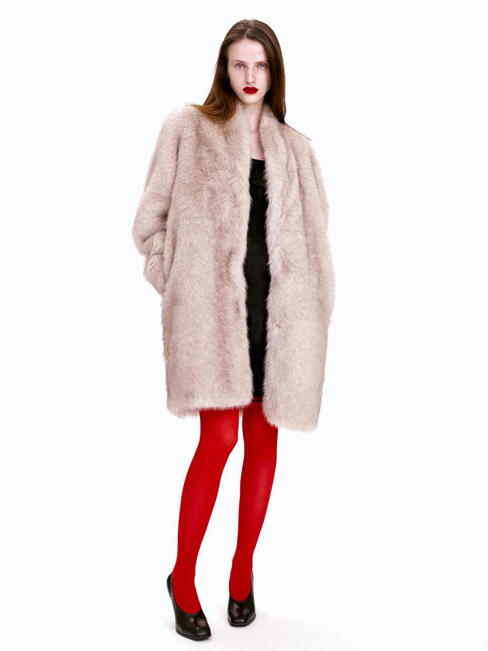 Soft Long-Pile Faux-Fur Coat [Light Beige]