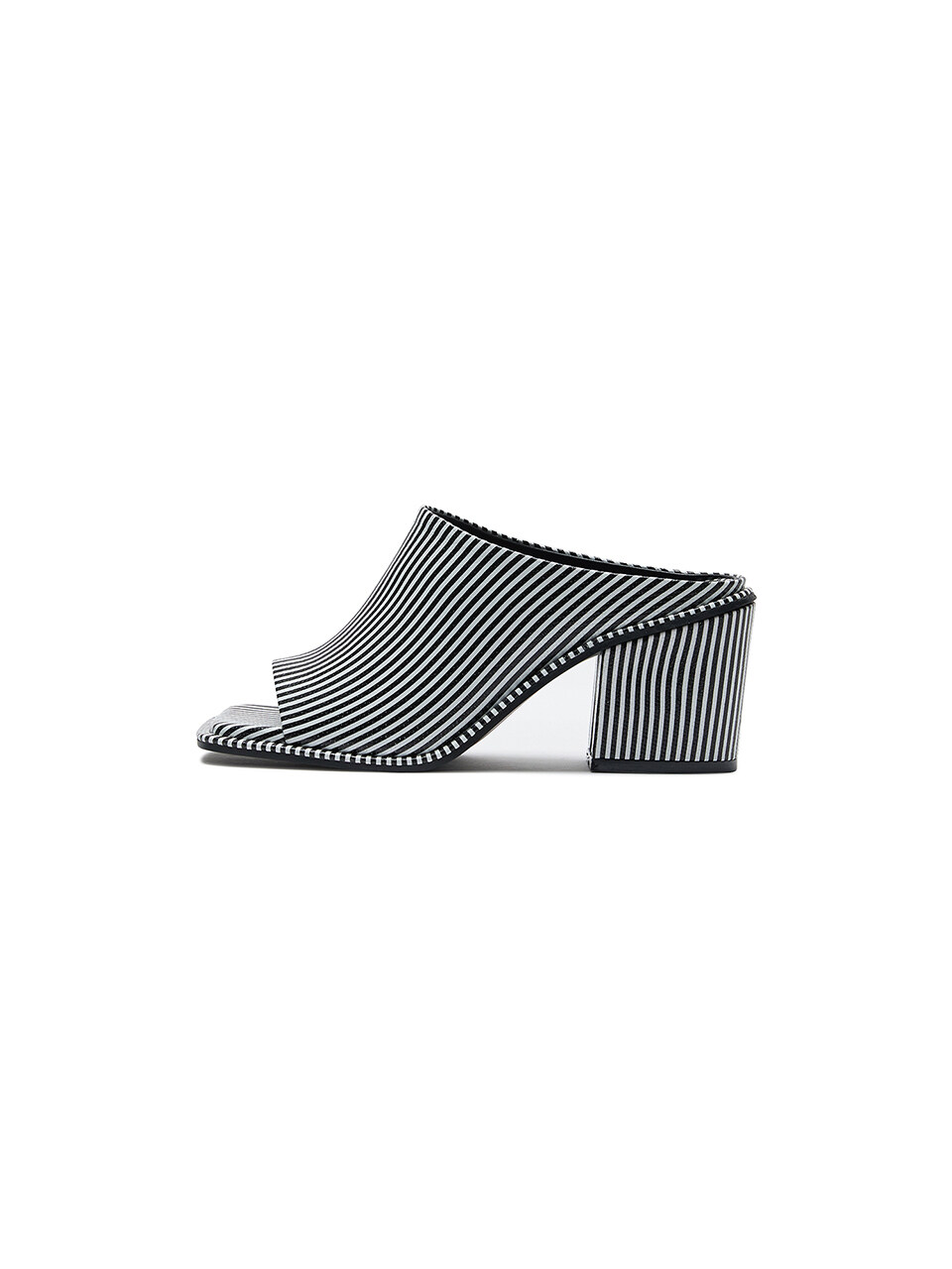 UNKY Chunky Heeled Sandals (Black White Stripe)