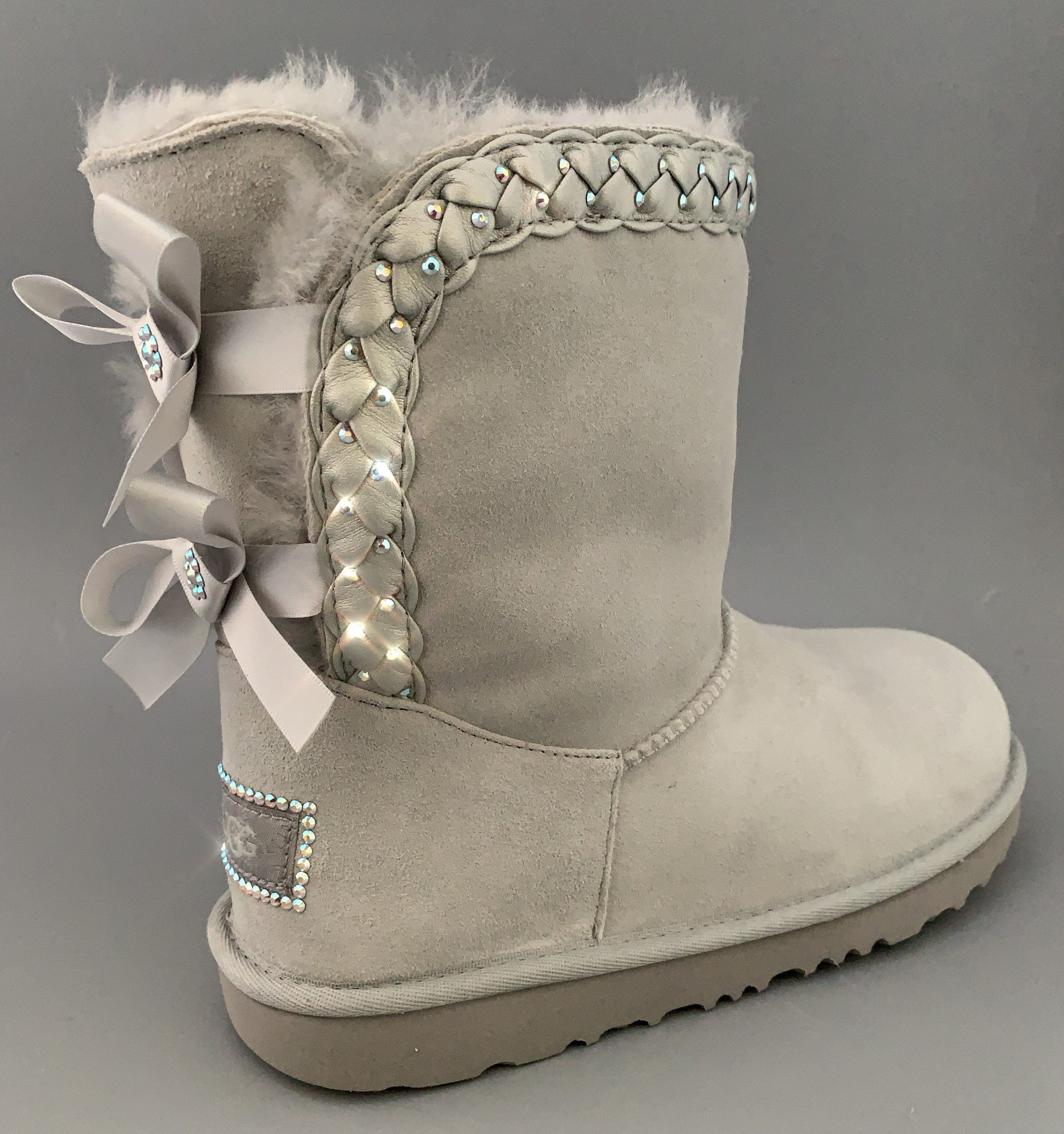 Ugg Classic Short Ii Braided Suede Boots Embellished With Swarovski Crystals Rhinestones~ Youth 6 Equals Women Us7.5-8 #1103617K Bling