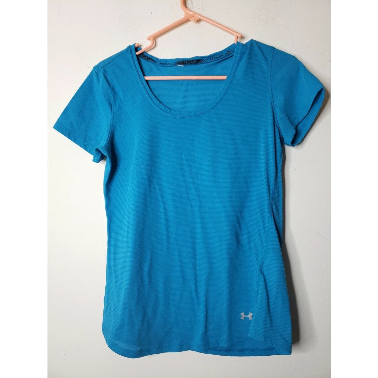 Under Armour Women's Activewear Shirt Size Small Teal Blue Green Heat Gear in White