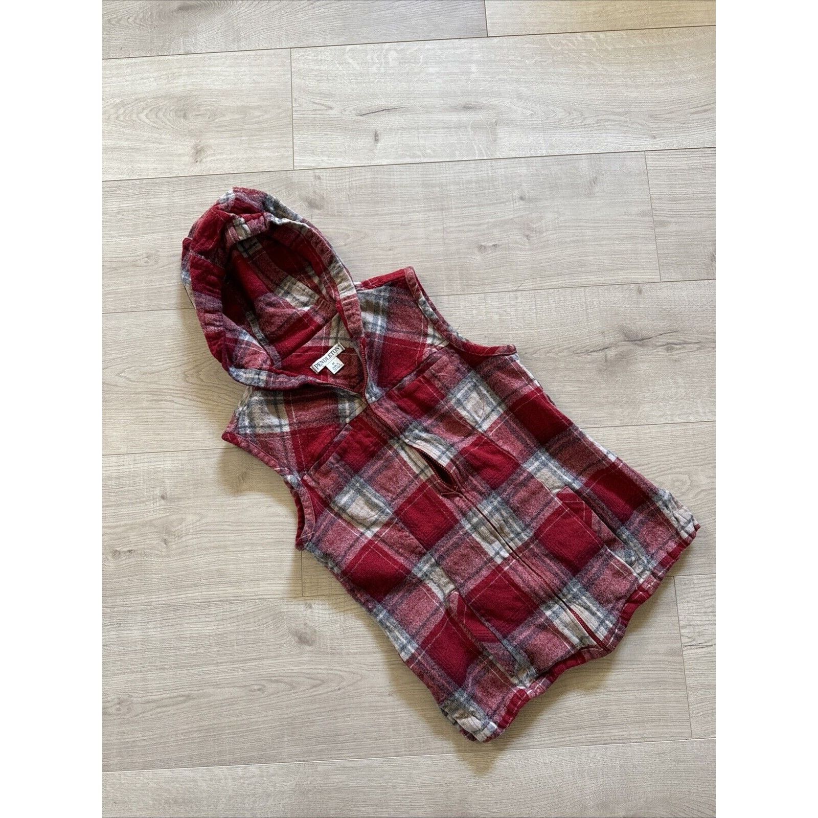 VTG Pendleton Women's Plaid Sleeveless Vest Shacket Hooded in Red (Size Medium)