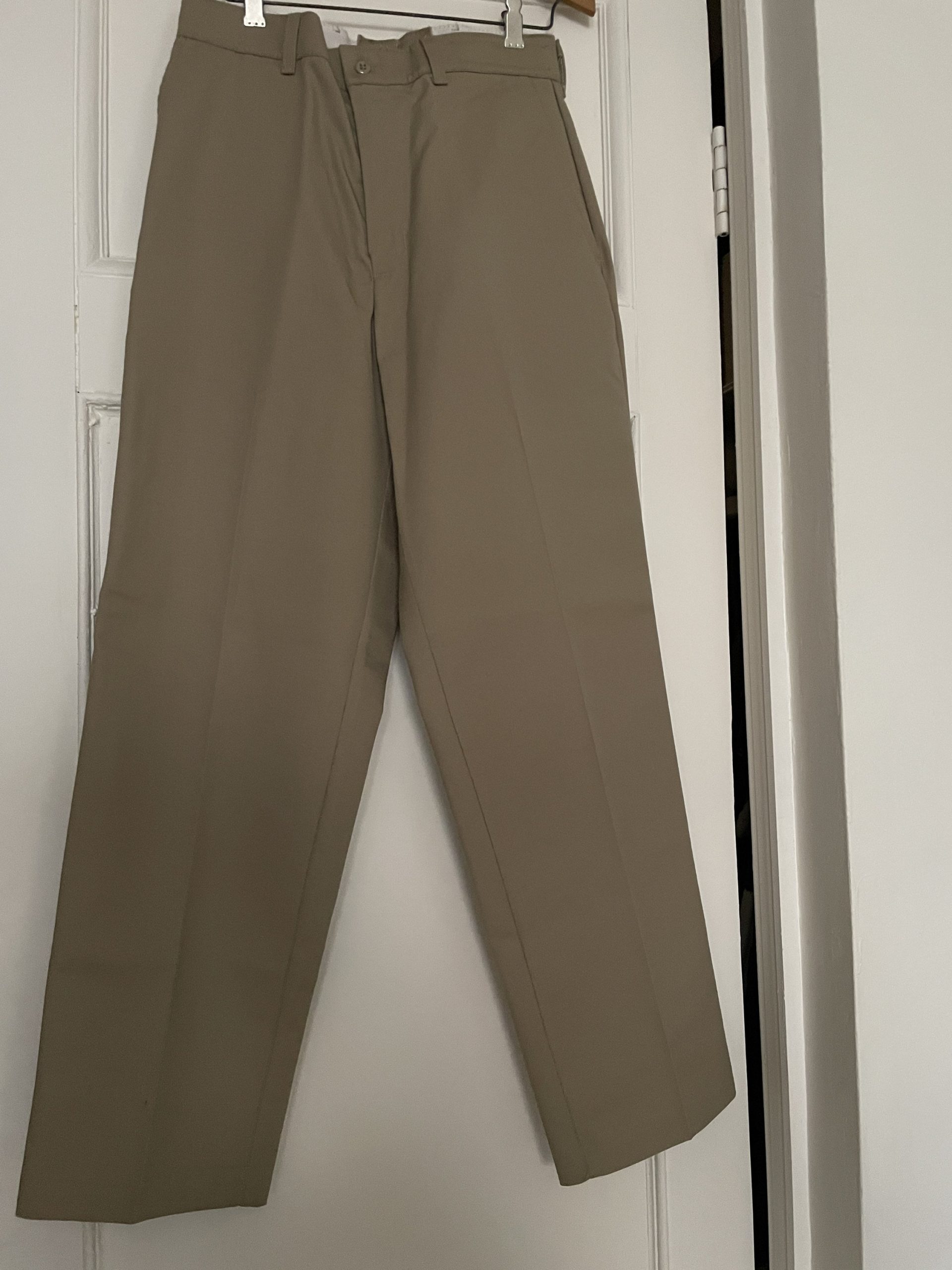 Vans X Red Cap Khaki Workwear Pants Deadstock Size 30/30. Poly Cotton Blend. 12" Rise. 3" Extra Waist Fabric For Tailoring. 1" Hem