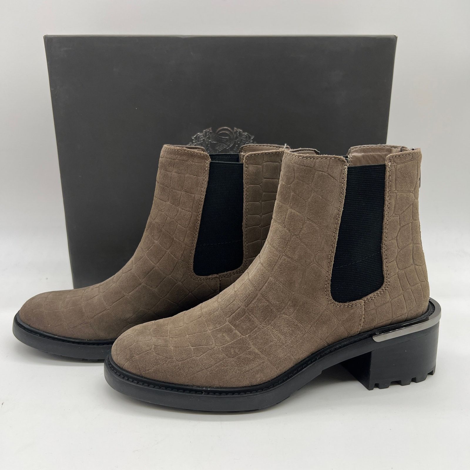 Vince Camuto Suede Chelsea Boots Size 8 Medium Kelivena in Brown, Women's