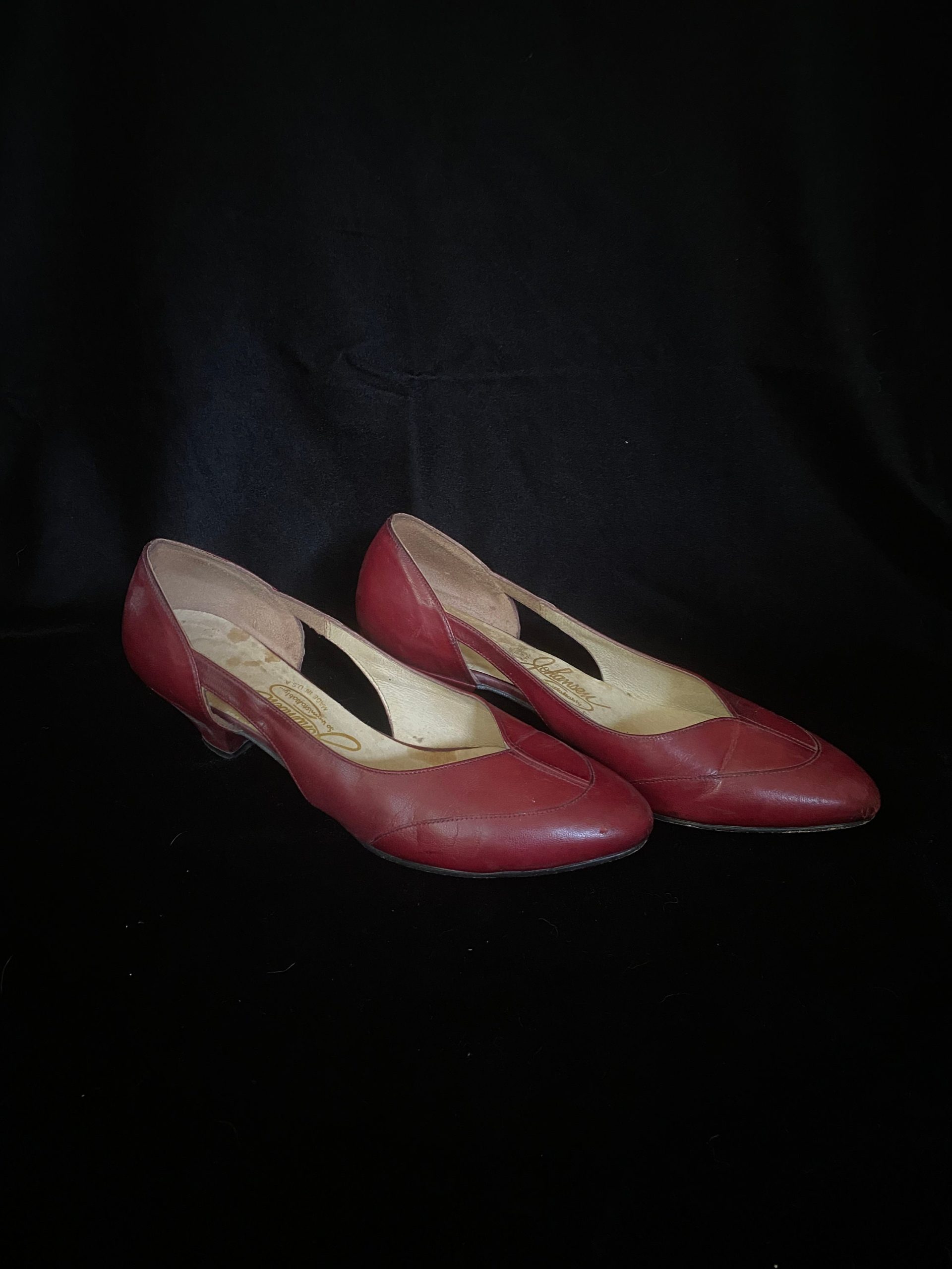 Vintage 1940's Red Leather Cut Out Kitten Heels Shoes, Size 6