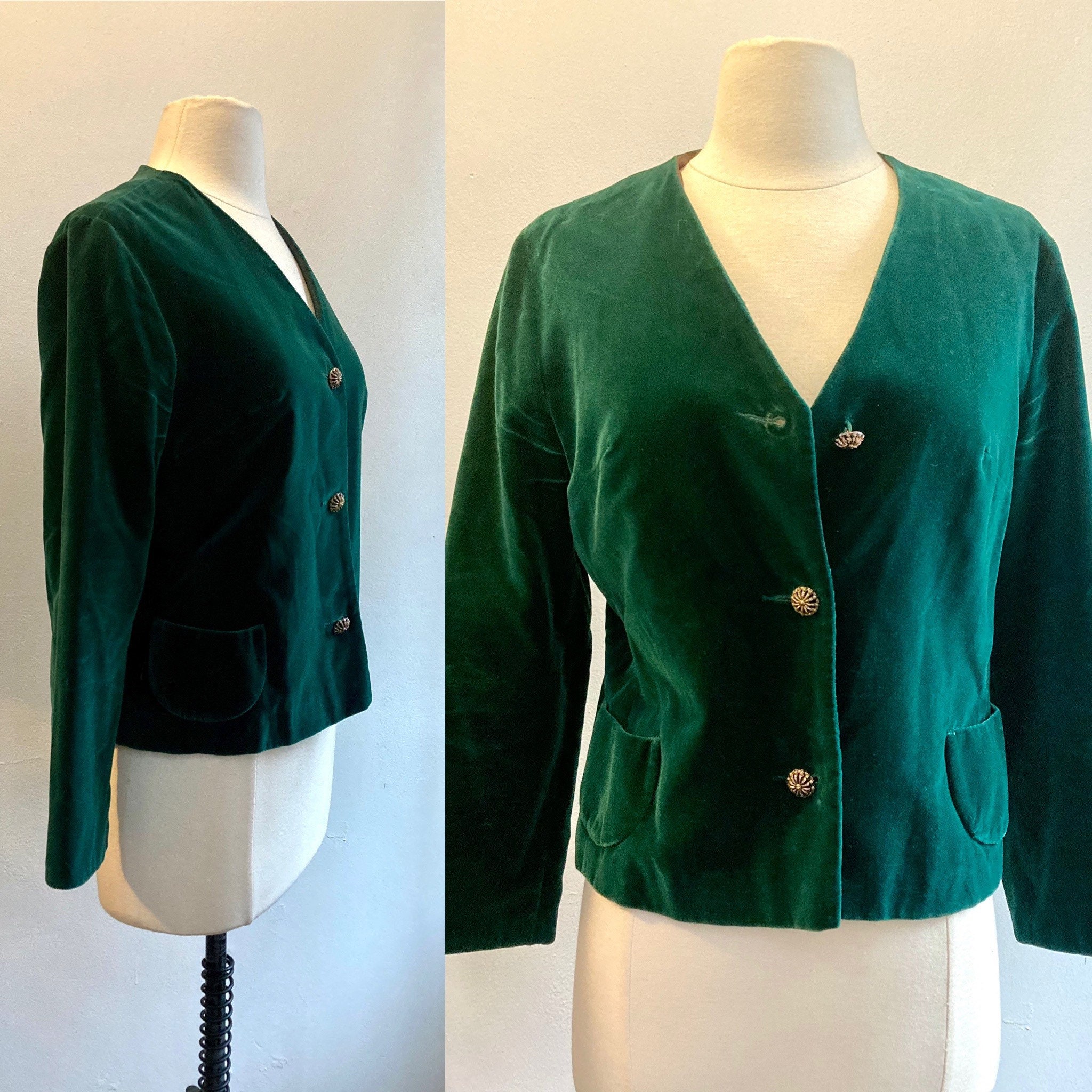 Vintage 40's 50's Green Velvet Jacket Coat Blazer/Cropped + Pockets Gold Tone Buttons Majestic