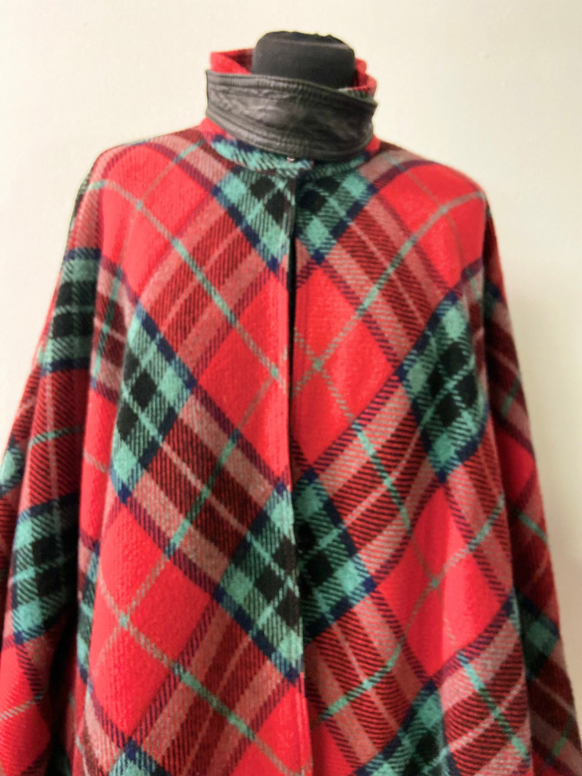 Vintage 90S Wool Cape Coat | Unique Plaid Ladies Winter Size - One Size