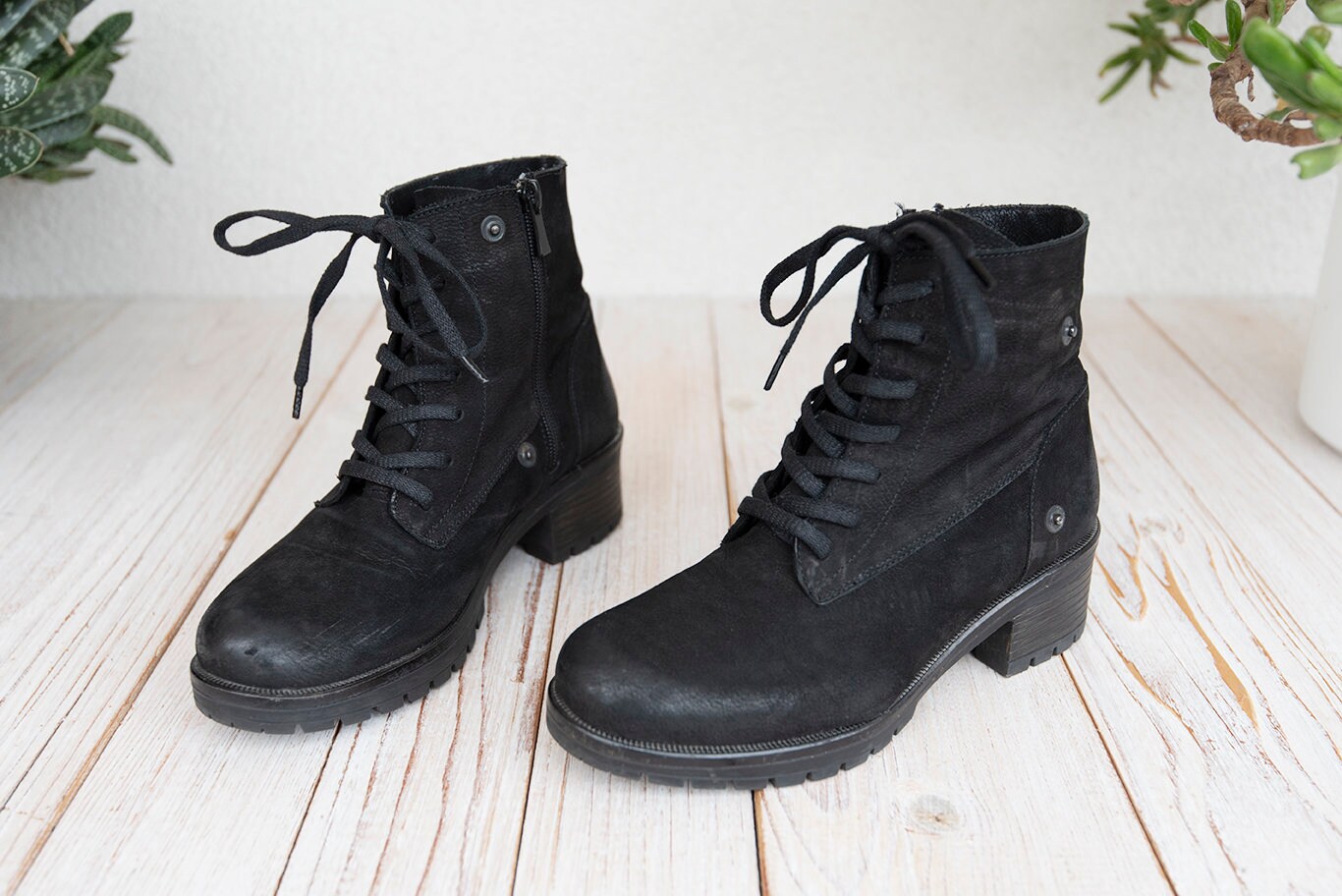 Vintage Black Leather Lace Up & Zipper Chukka Combat Boots