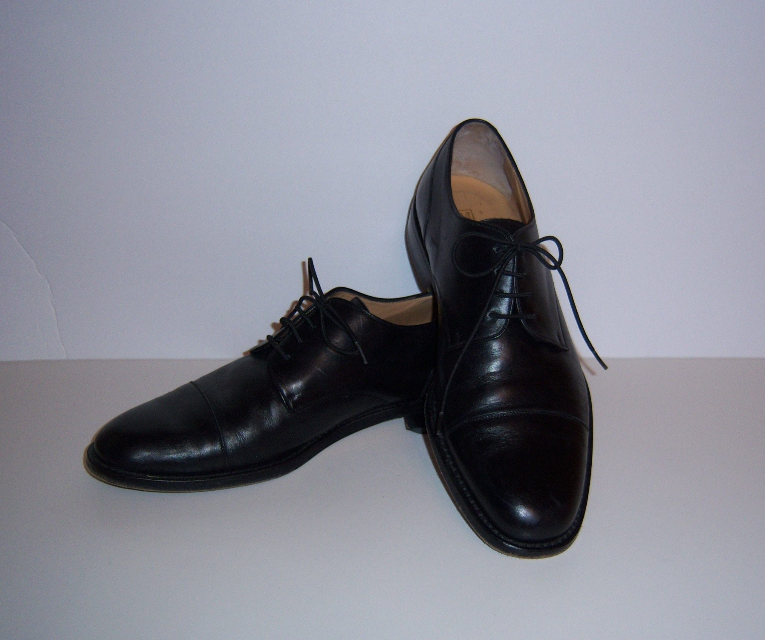 Vintage Bruno Magli Classic Black Leather Tie Oxfords Shoes 10.5 M Made in Italy Italian Brogues Laced