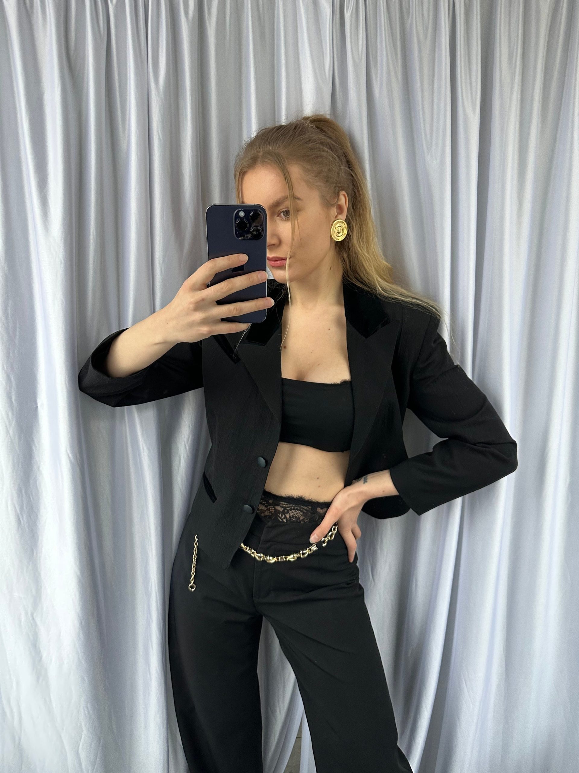 Vintage Elegant Black Short Blazer With Velvet Details, Classy Women's Cropped Jacket